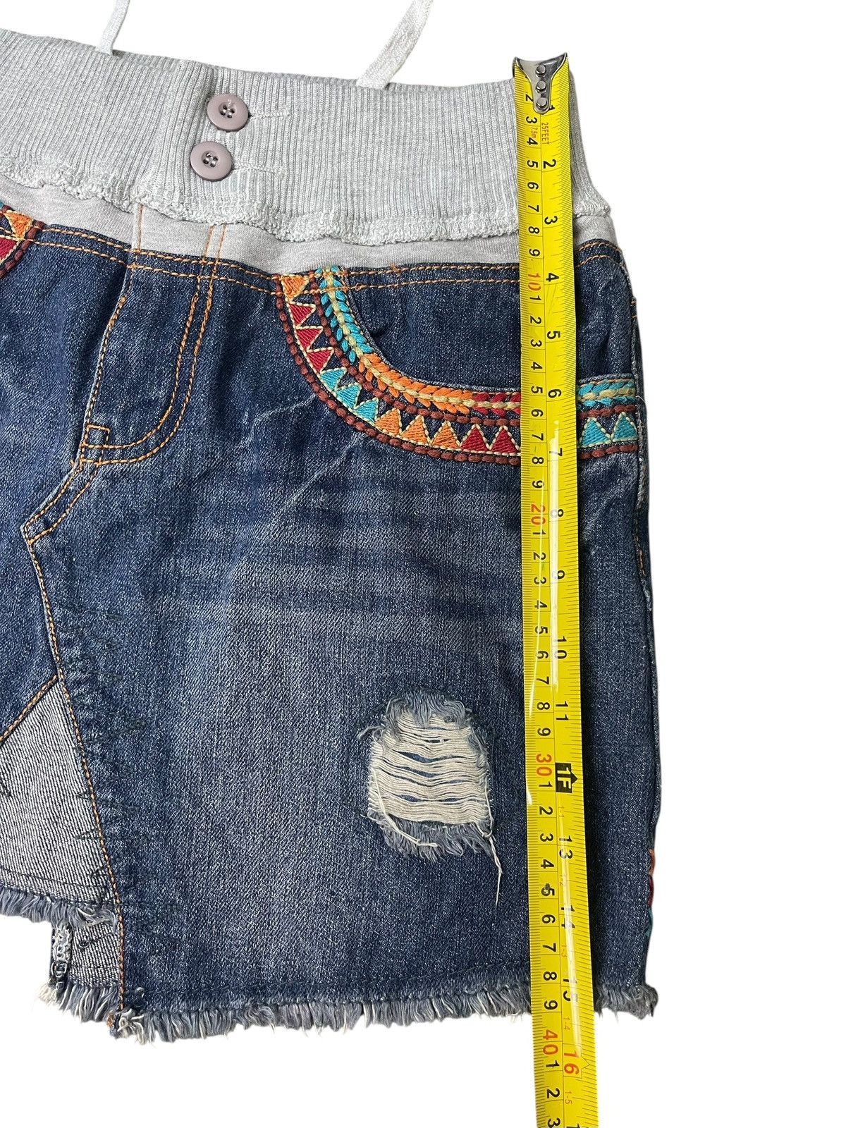 Japanese Brand Vintage Anti Ballistic Aztec Pattern Mini Skirt Streetwear Size 27" / US 4 / IT 40 - 5 Thumbnail