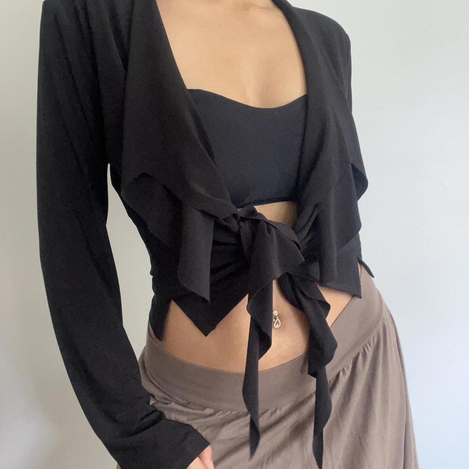 Other Black long sleeve wrap top with ruffle detail #goth #grunge Size M / US 6-8 / IT 42-44 - 1 Thumbnail