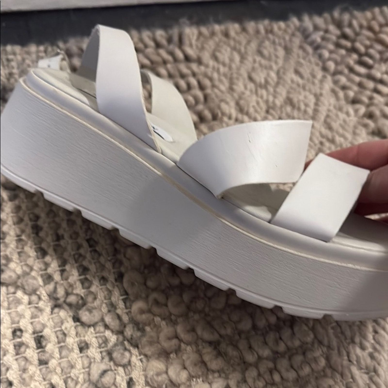 Steve Madden NWT Steve Madden Women's White Platform Sandals Size 9 Size US 9 / IT 39 - 9 Thumbnail