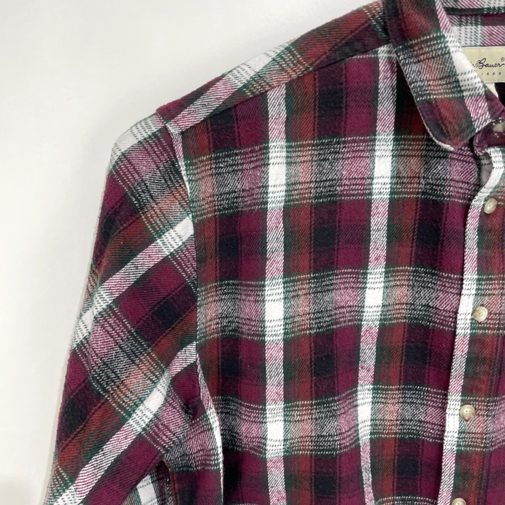 Eddie Bauer VINTAGE Eddie Bauer Button-Up Shirt Mens Flannel Red Plaid Thick Large Carded 90s Outdoor Classic Size US L / EU 52-54 / 3 - 4 Thumbnail