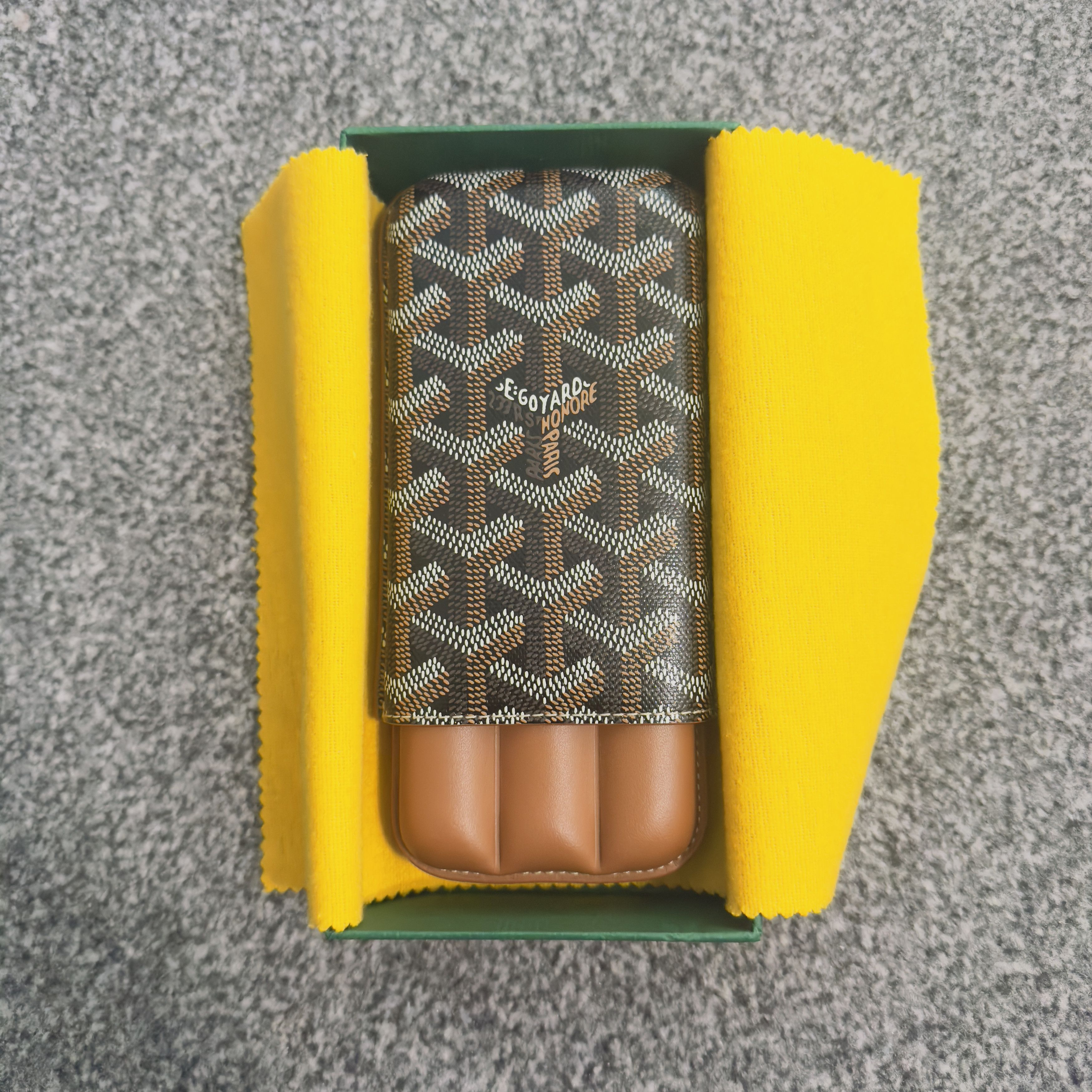 goyard cigarette case Goyard Goyard 3C Churchill Cigar Case with Box Noir&Nature