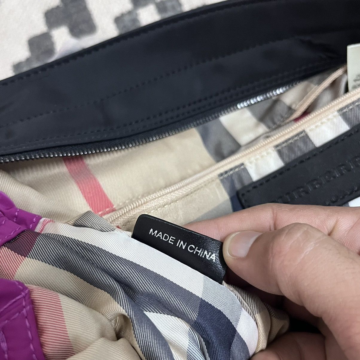 Burberry Authentic Burberry Nylon Large Totebag Size ONE SIZE - 12 Thumbnail