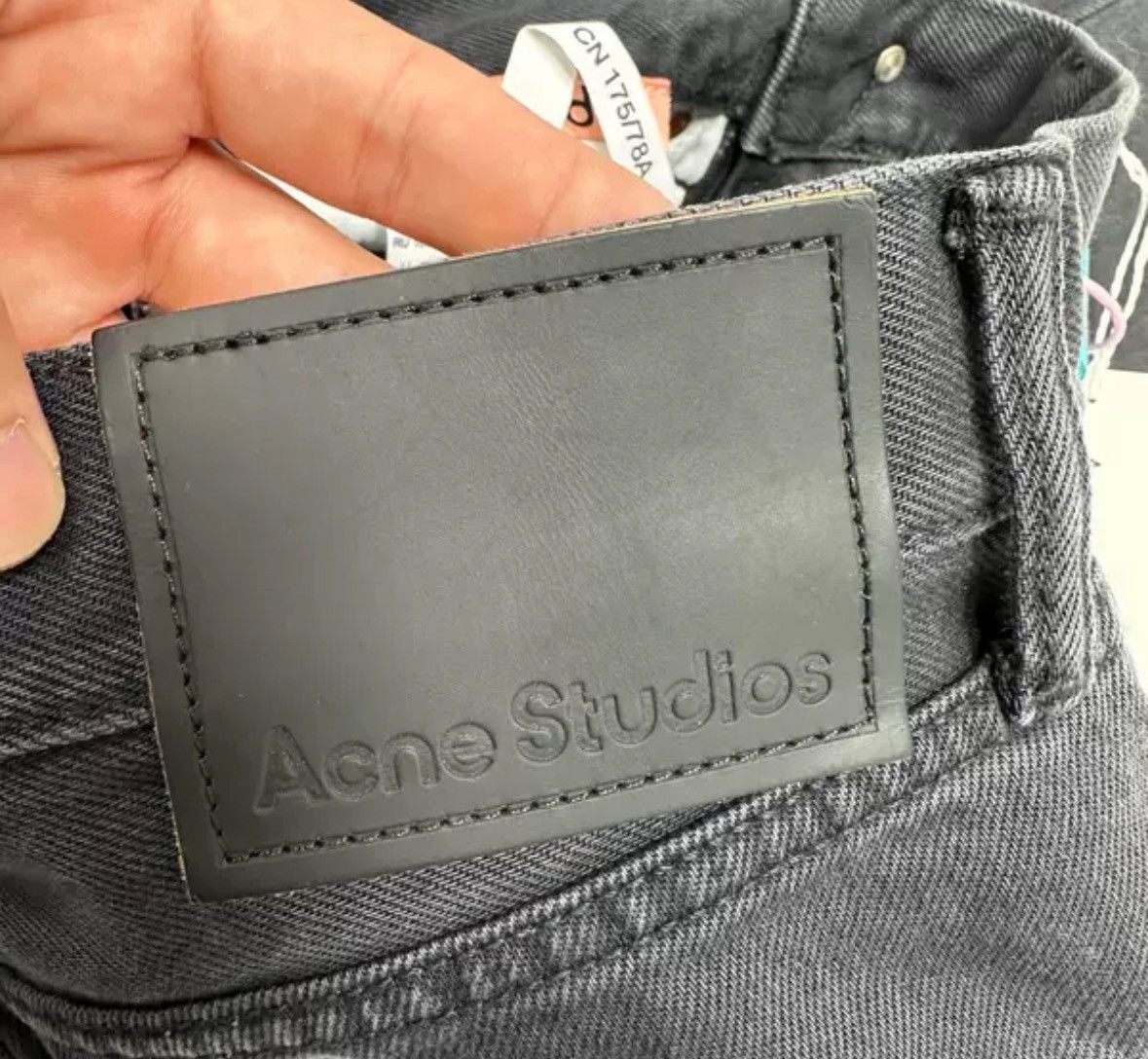 Acne Studios Acne studios Make old cropped jeans 2412-Nextarrow Size US 28 / EU 44 - 4 Thumbnail