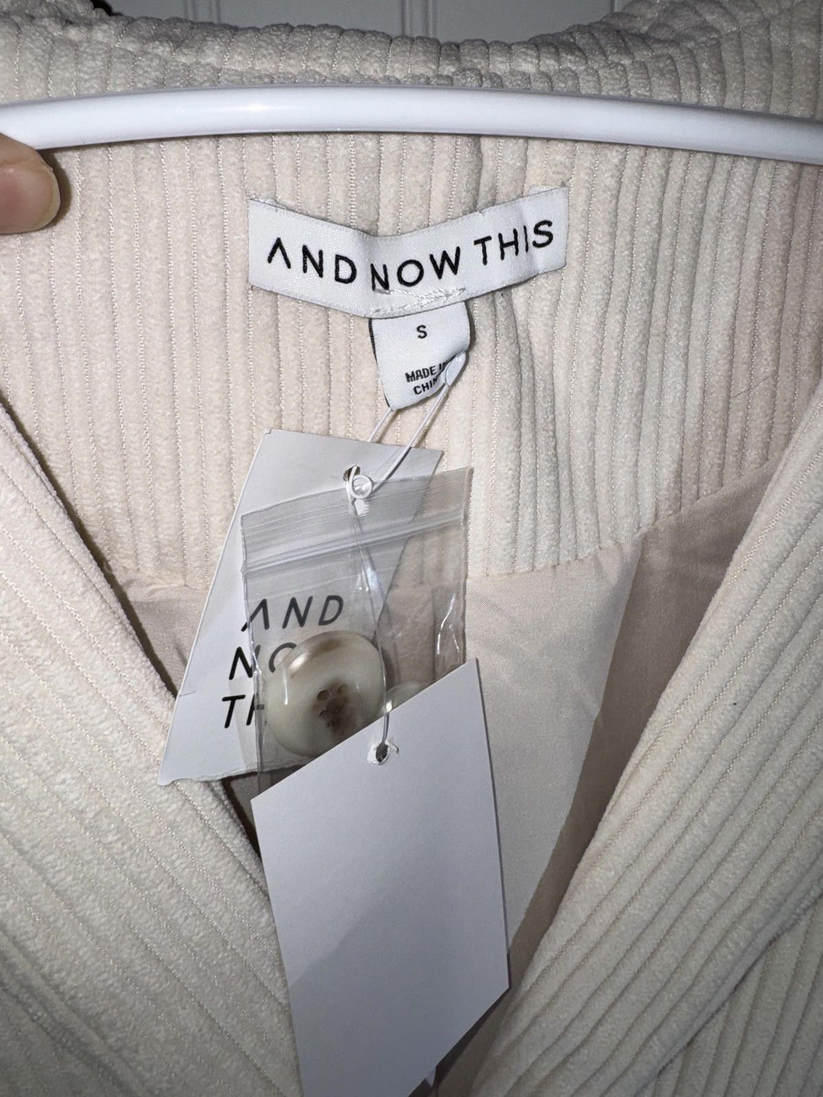 Other And Now This Brand New Cream Corduroy Blazer Size Small Size S / US 4 / IT 40 - 2 Thumbnail