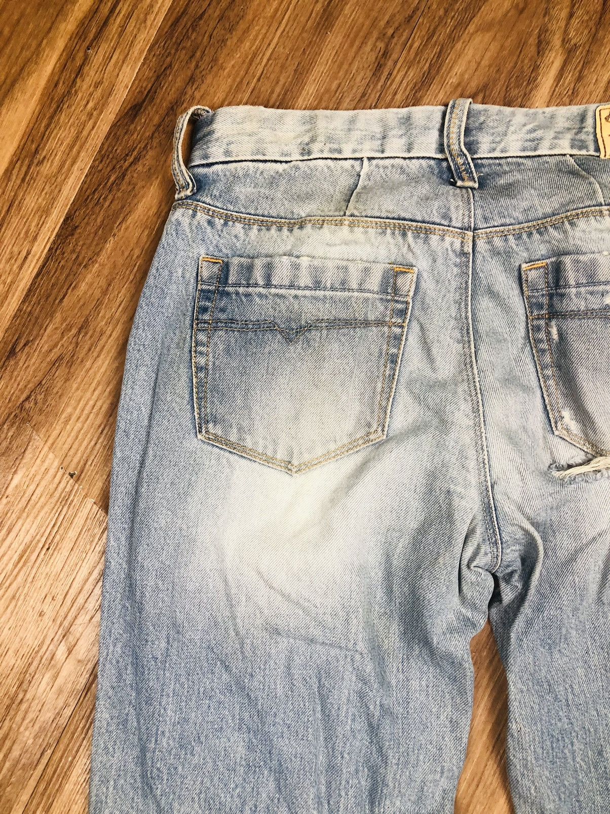 Diesel Diesel Flairlegg Regular Flare Jeans (37) Size 26" / US 2 / IT 38 - 19 Thumbnail