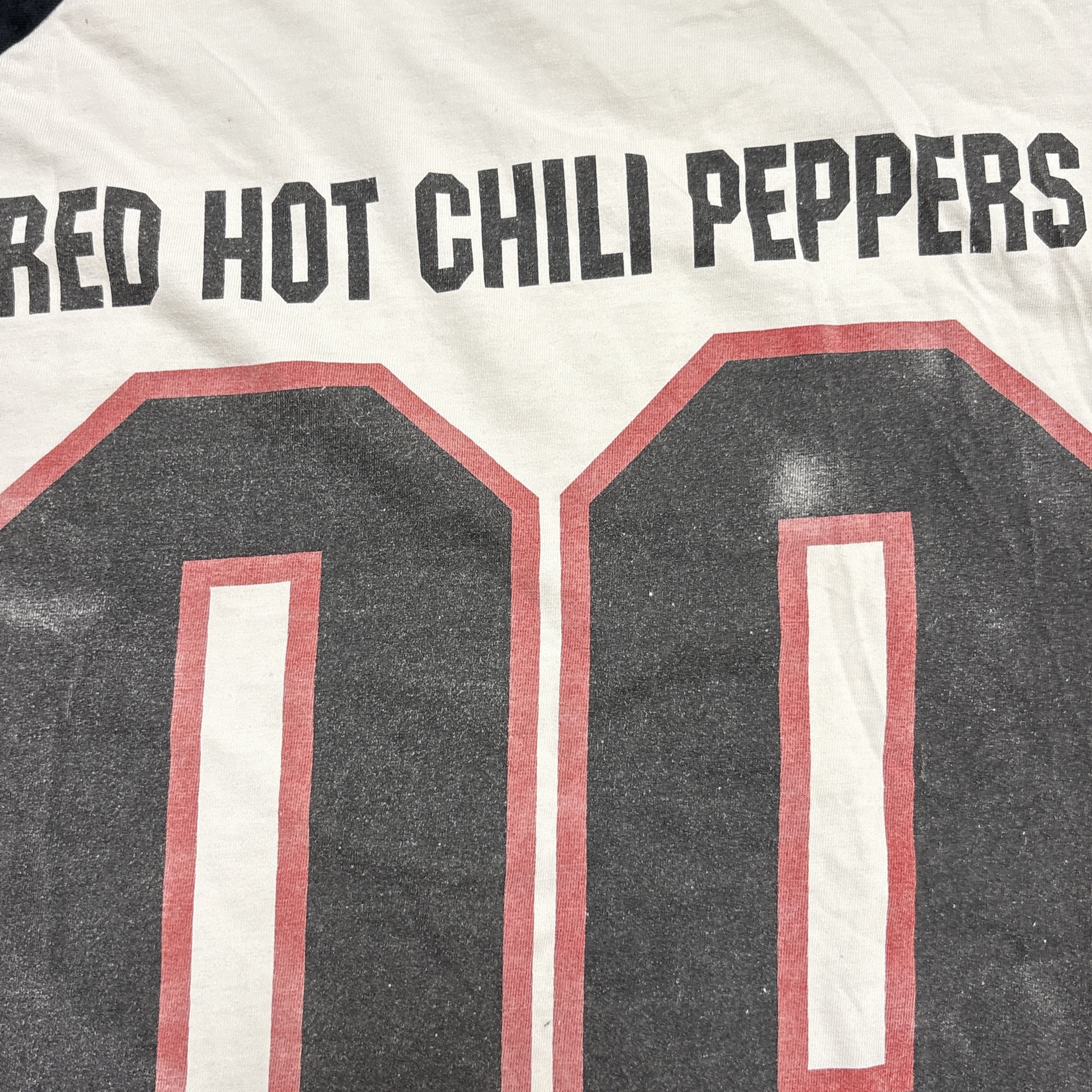 Band Tees Vintage Red Hot Chili Peppers Shirt 90s Raglan Rock Band Tee Size US L / EU 52-54 / 3 - 13 Thumbnail