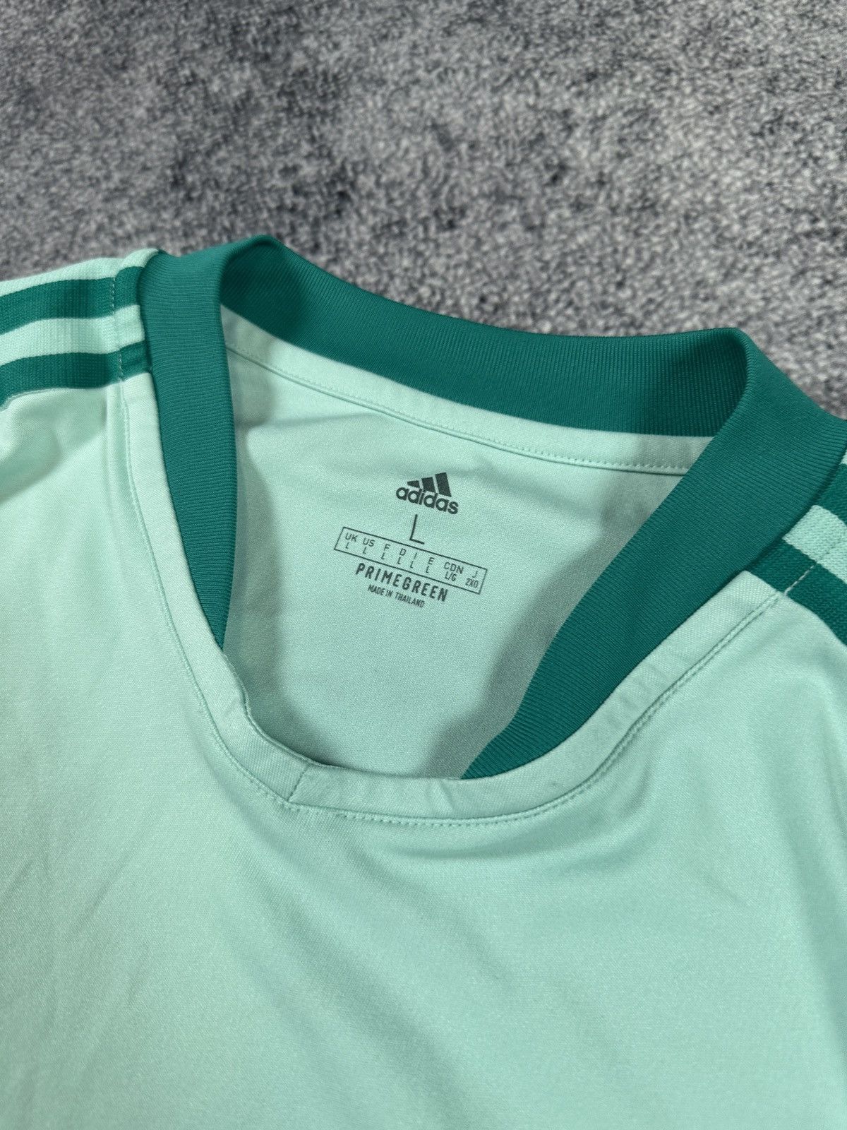Adidas Adidas Celtic Soccer Jersey Streetwear Rare Casual L USA Size US L / EU 52-54 / 3 - 3 Thumbnail