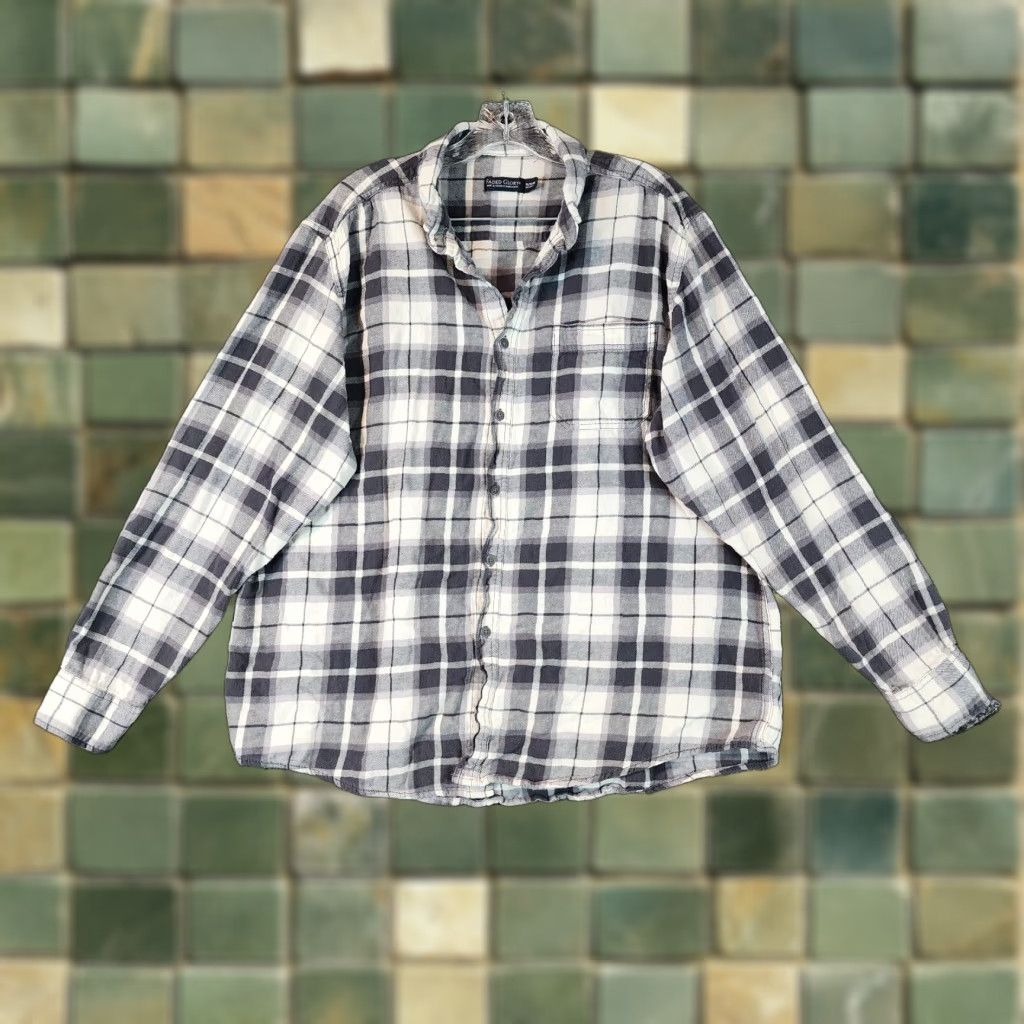Faded Glory VINTAGE Faded Glory Mens Flannel Shirt Long Sleeve XL Gray White Plaid Button-Up Size US XL / EU 56 / 4 - 1 Thumbnail