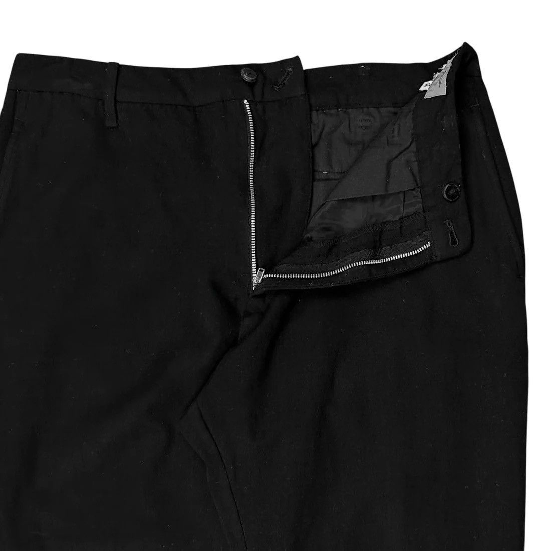 Yohji Yamamoto Yohji Yamamoto Pour Homme Back Zip Shorts Size US 32 / EU 48 - 6 Thumbnail