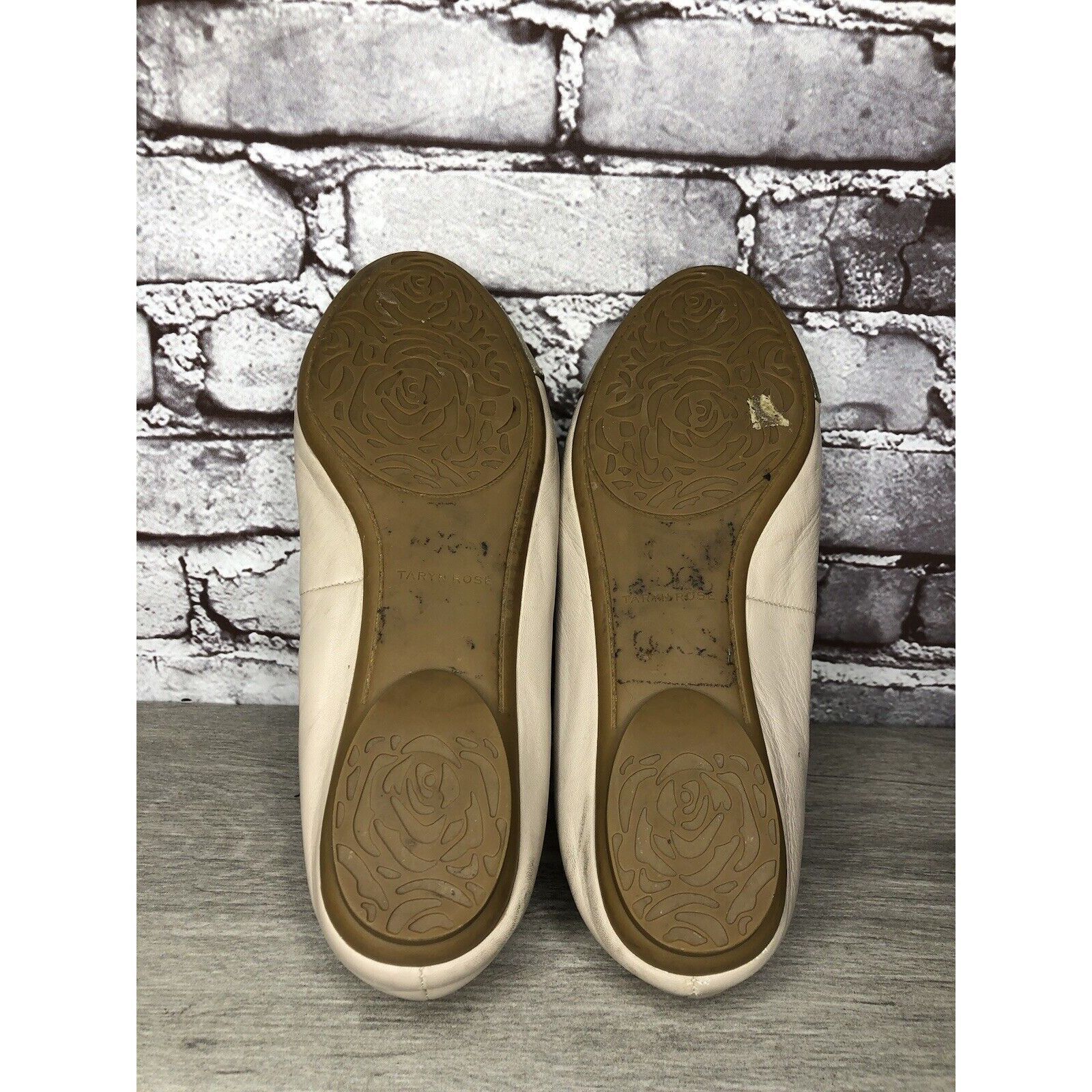Other Taryn Rose Nude Pink Leather Gold Cap Toe Ballet Flats Women Size US 8.5 / IT 38.5 - 11 Thumbnail
