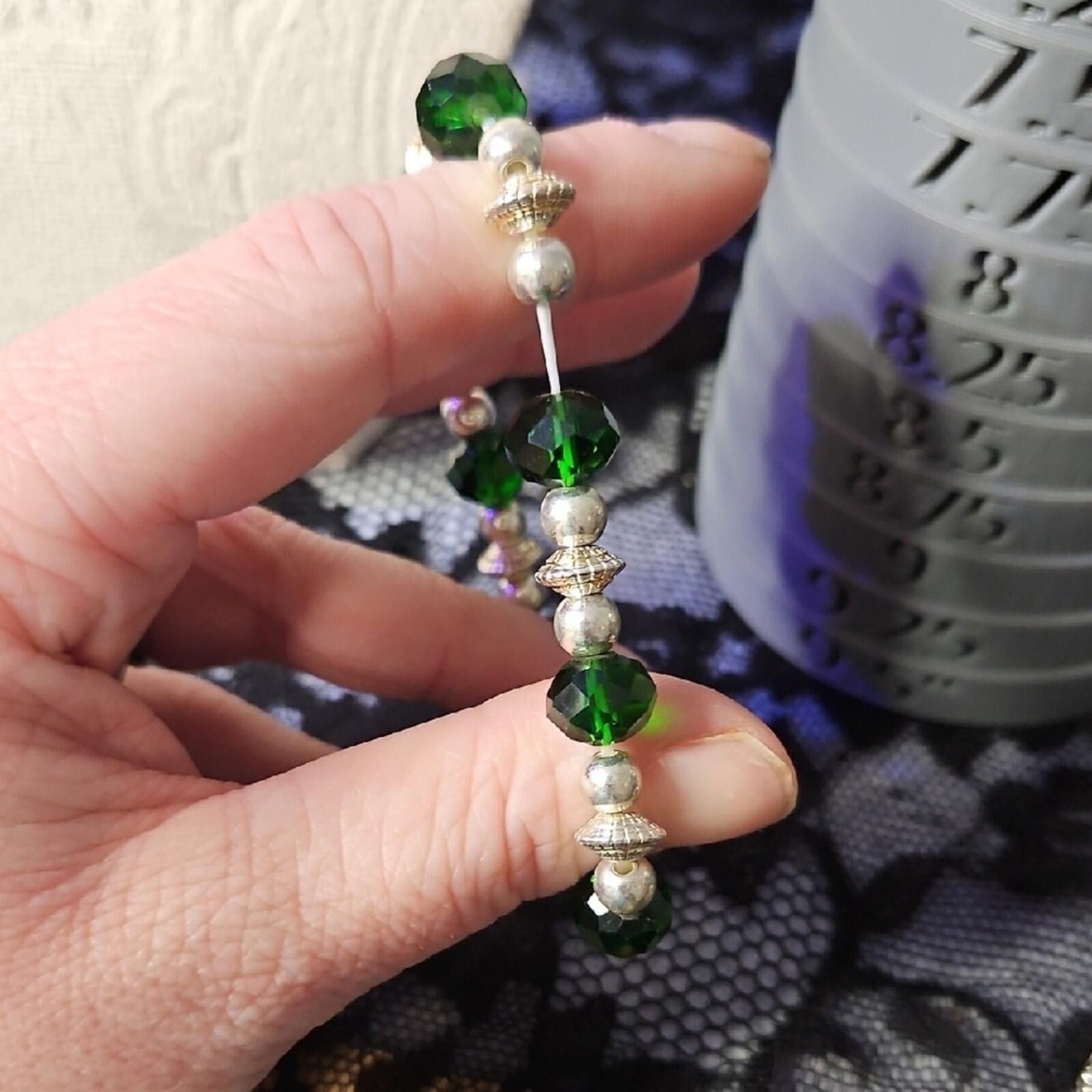 Other Elegant Green and Silver Beaded Bracelet Size ONE SIZE - 4 Thumbnail