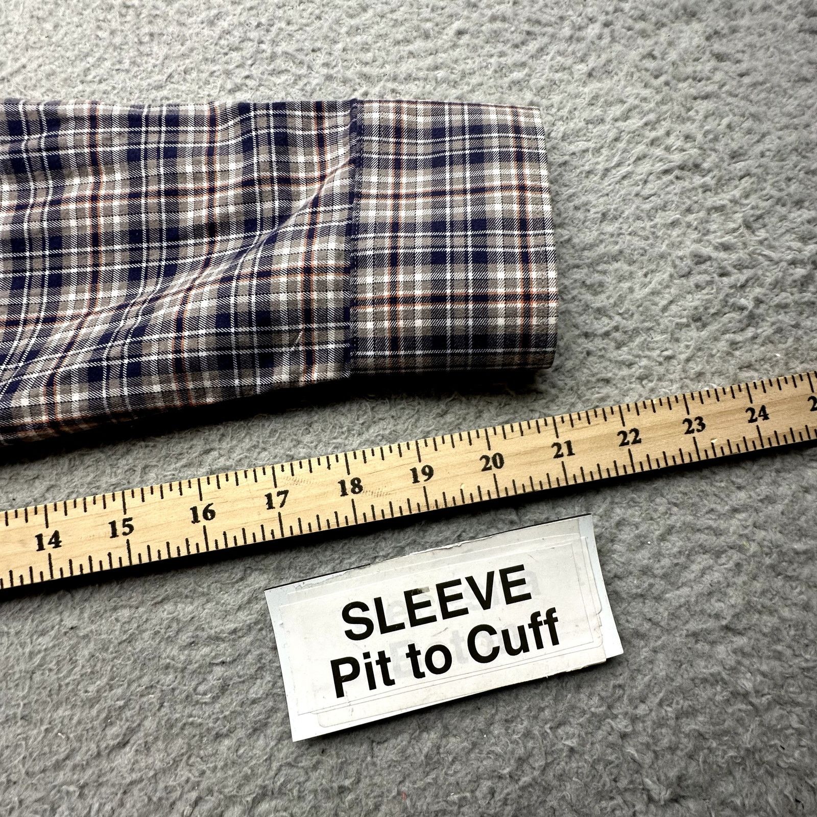 UNTUCKit UNTUCKit Marchesi Wrinkle Free Plaid Button Shirt Men L Gray Size US L / EU 52-54 / 3 - 6 Thumbnail