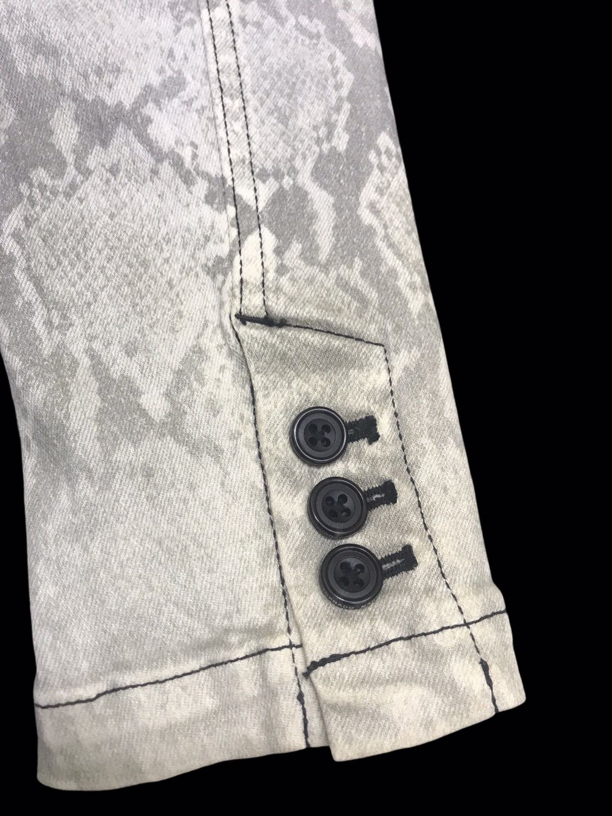 Tornado Mart 💥VERY RARE💥TORNADO MART SNAKESKIN SKINNY FIT JACKET F362 Size S / US 4 / IT 40 - 17 Thumbnail