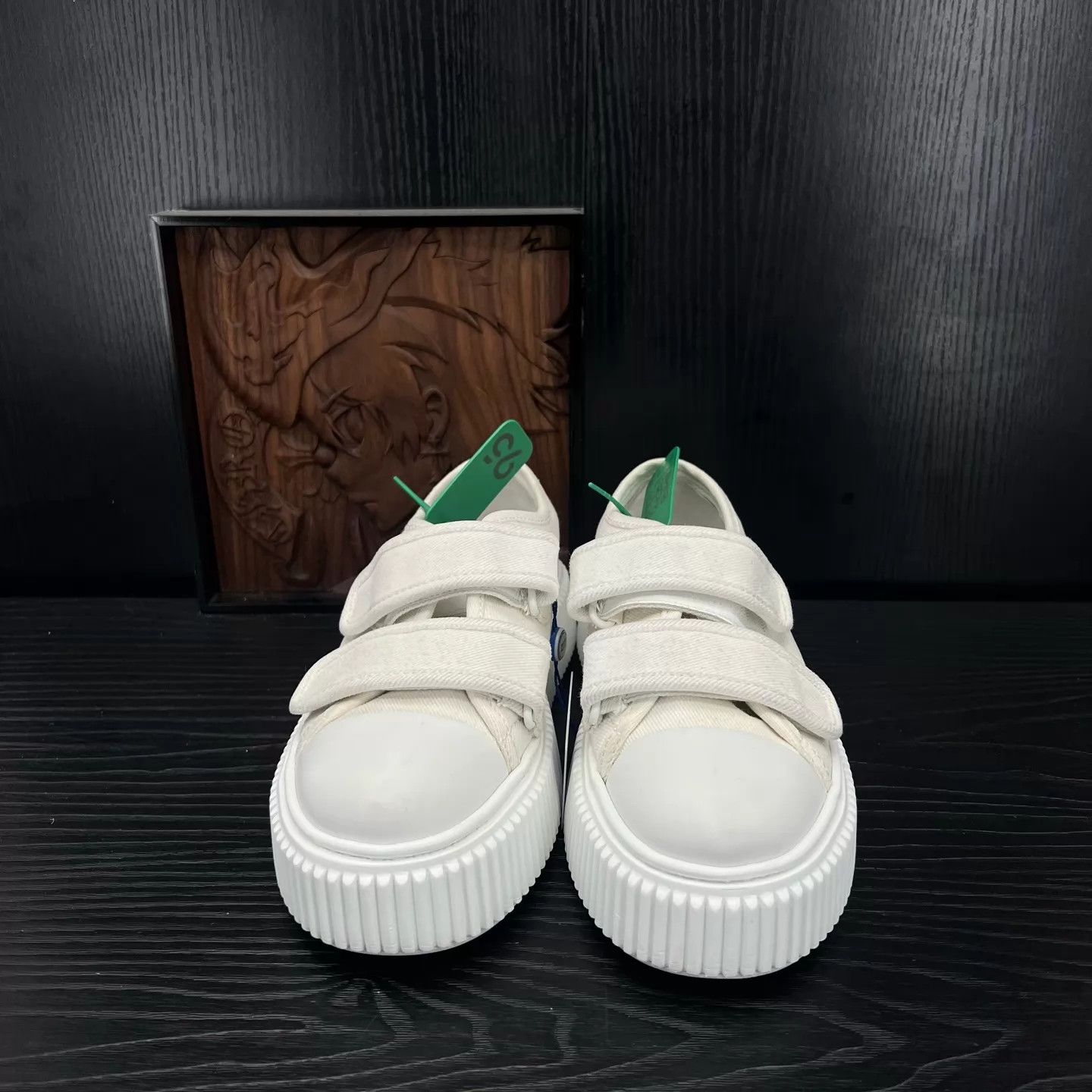 Miu Miu MIU MIU white canvas Velcro 38 like new Size US 7.5 / IT 37.5 - 6 Thumbnail