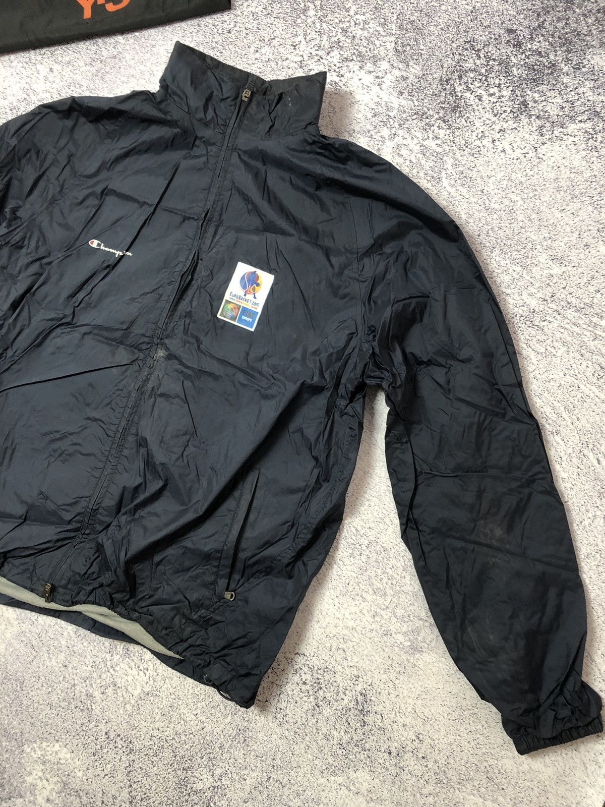 Champion Men’s Windbreaker champion x EuroBasket size Xl y2k vintage Size US XL / EU 56 / 4 - 2 Thumbnail