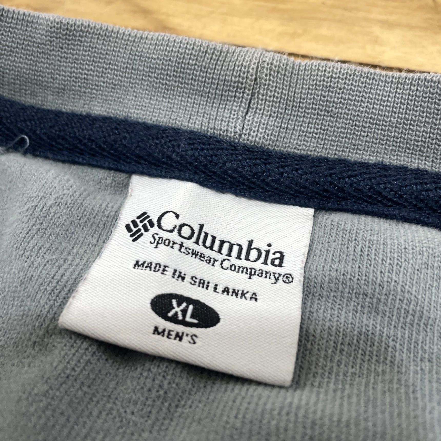 Vintage VINTAGE Columbia Shirt Mens XL Oversized Blue Gray Thermal Cotton Sweater Size US XL / EU 56 / 4 - 7 Thumbnail