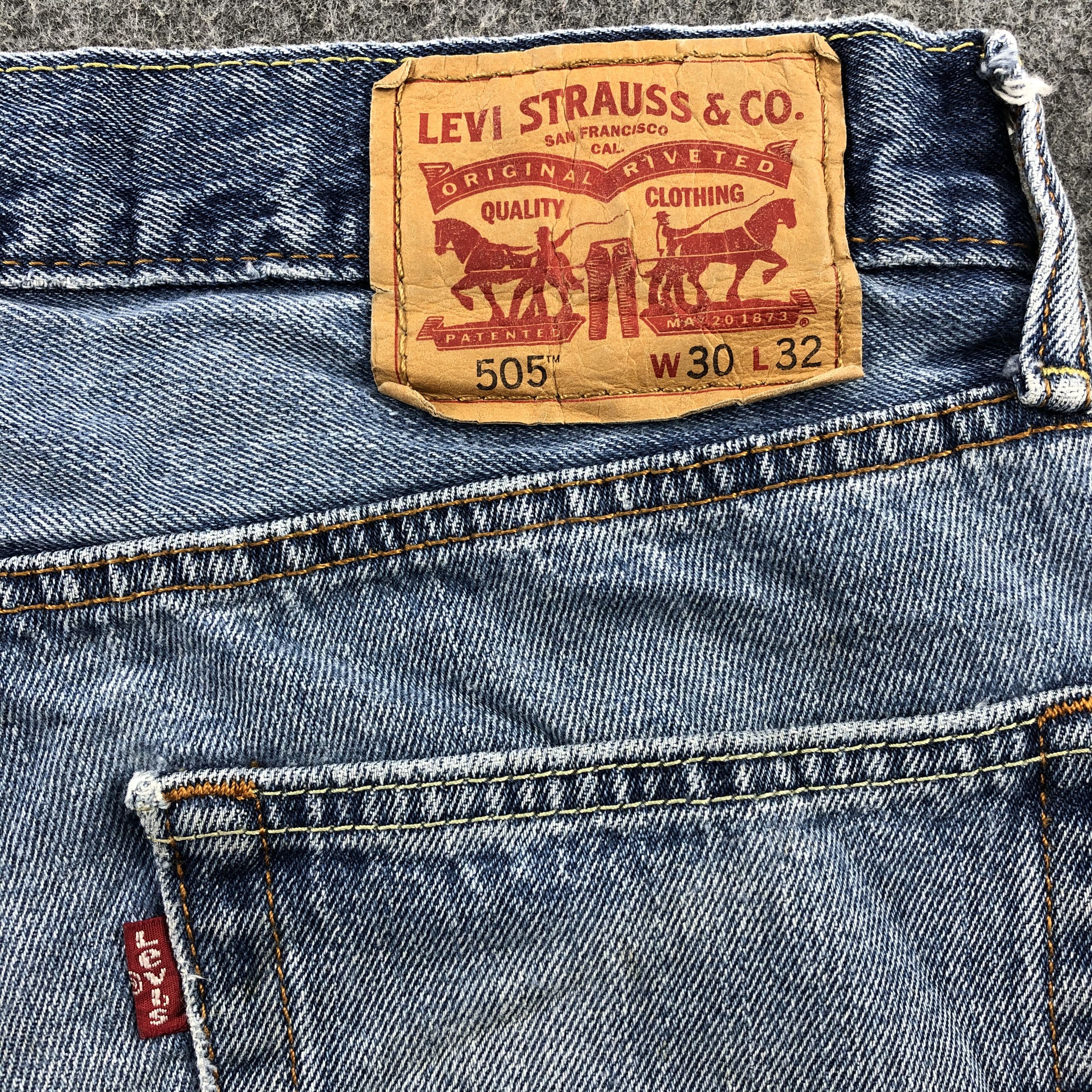 Levi's × Vintage Vintage Light Wash Levis 505 Jeans-JM1764 Size US 32 / EU 48 - 6 Thumbnail