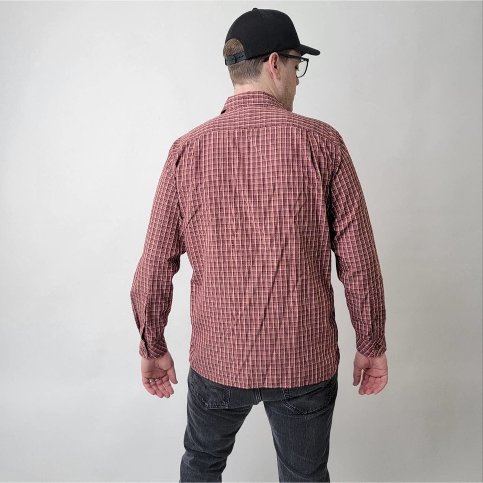 Eddie Bauer Eddie Bauer Lightweight Fishing Plaid Button Down - M Size US M / EU 48-50 / 2 - 2 Thumbnail