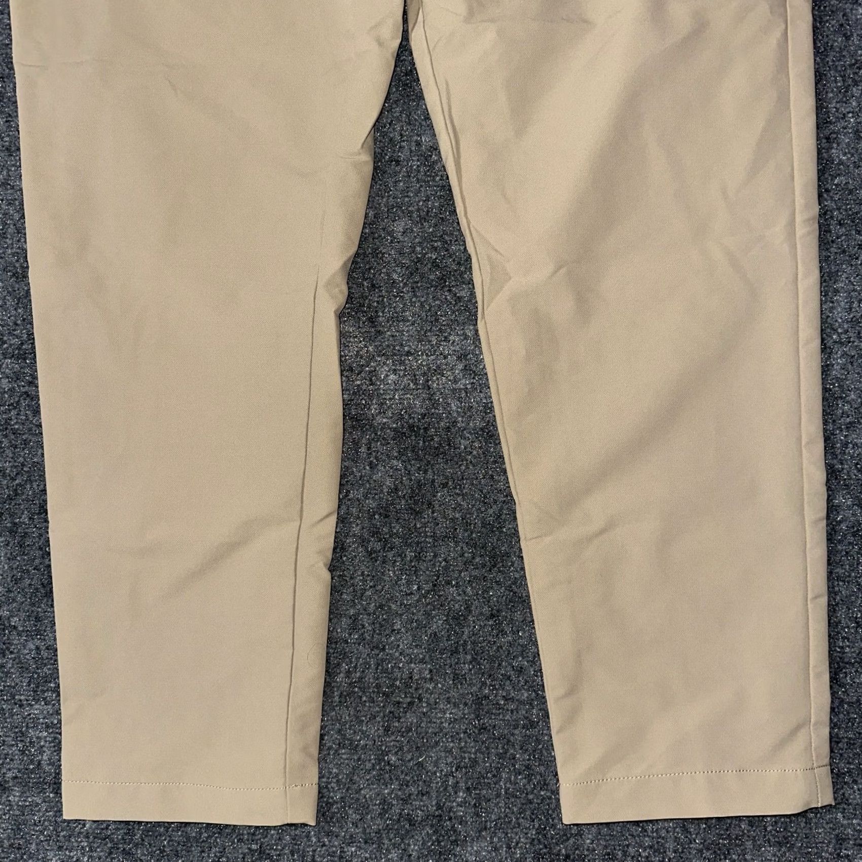 Banana Republic Banana Republic Pants Mens 38 X 30 Chino Straight Leg Tan Travel Pockets Zip Size US 38 / EU 54 - 2 Thumbnail