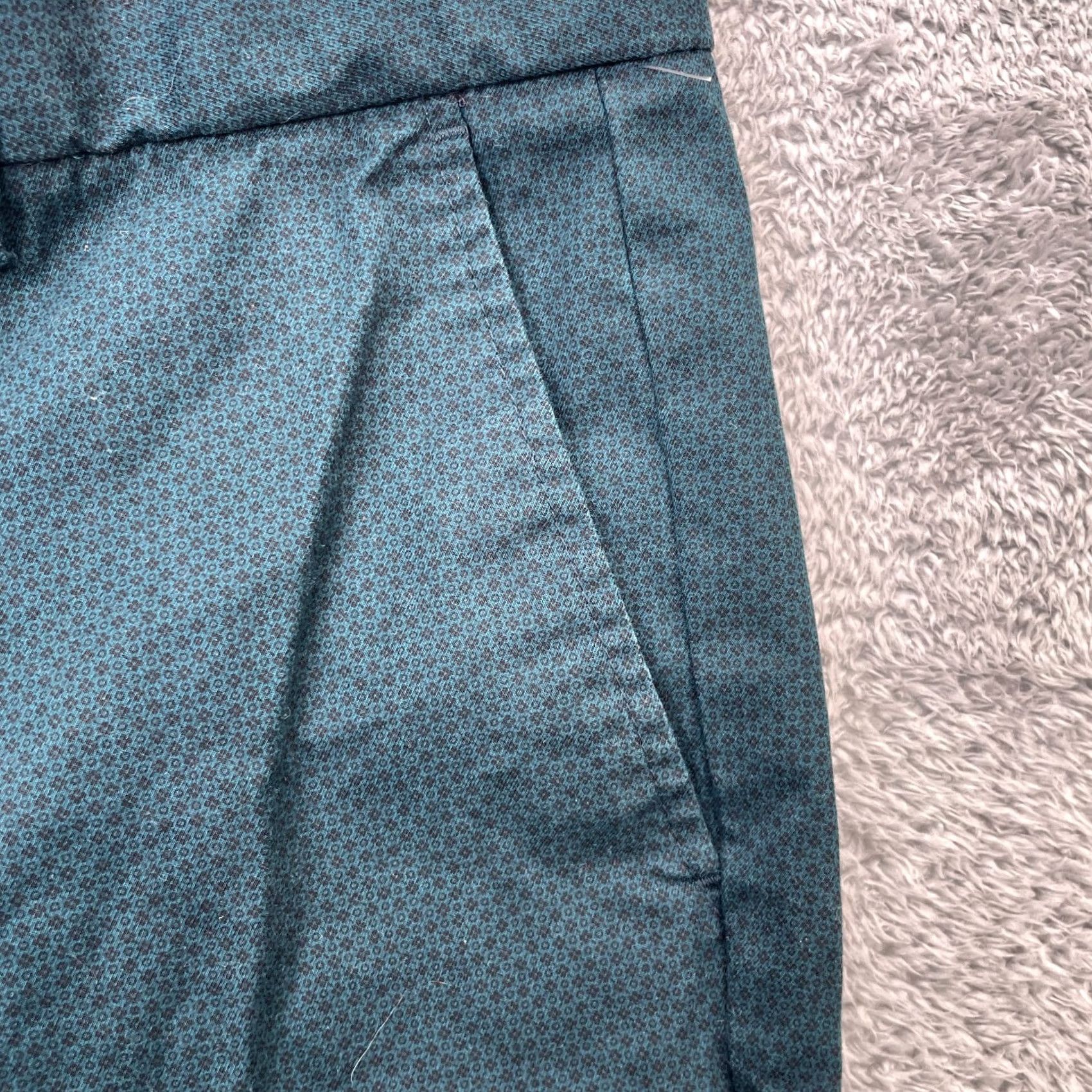 Banana Republic Banana Republic Pants Mens 34x32 Green Aiden Chino Geometric Slim Fit Stretch Pants Mens Slim Chino Green Banana Republic Mens Pants Geometry 90s? Size US 34 / EU 50 - 5 Thumbnail