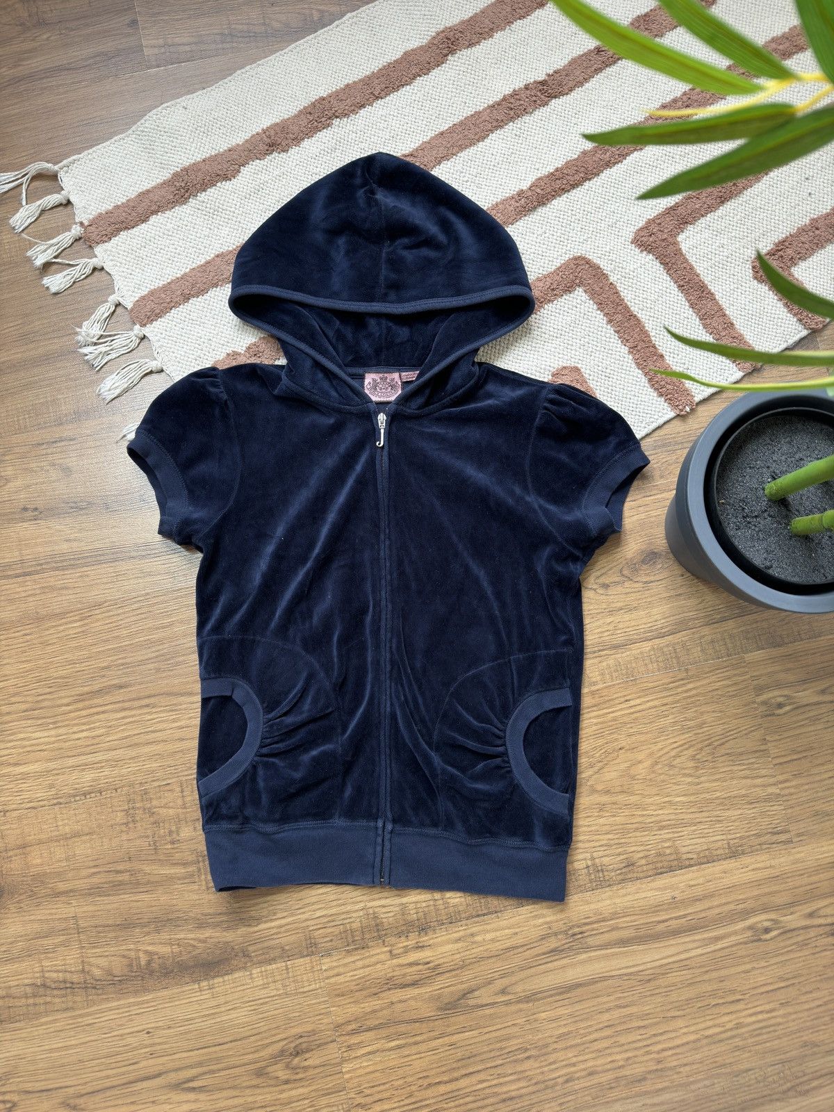 Juicy Couture VINTAGE JUICY COUTURE VELOUR ZIP UP HOODIE Size M / US 6-8 / IT 42-44 - 4 Thumbnail