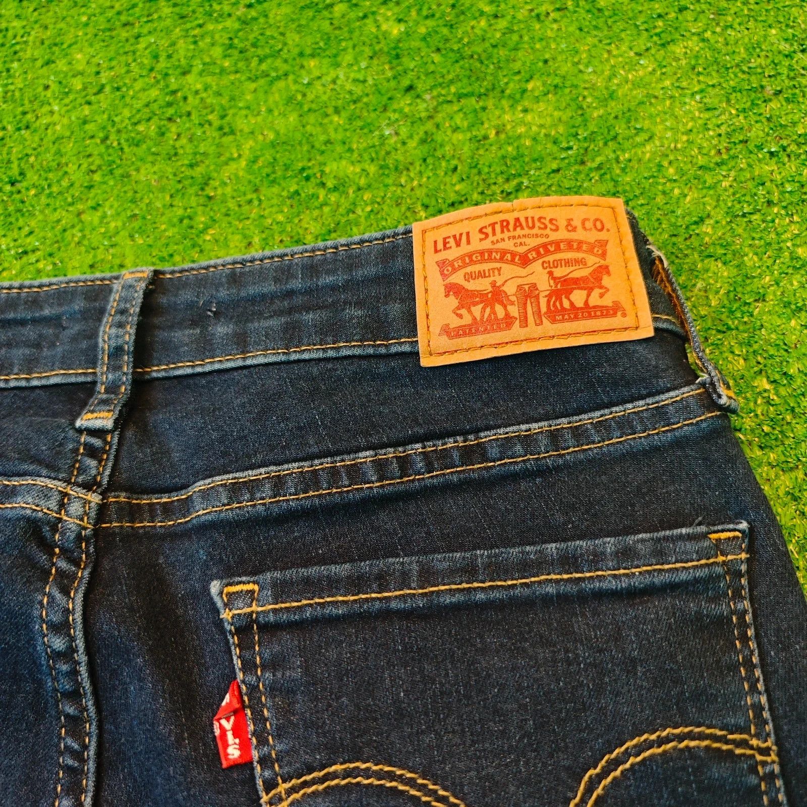 Levi's Levi's 711 Jeans Womens 27 skinny slim fit dark blue zip fly Size 27" / US 4 / IT 40 - 10 Thumbnail