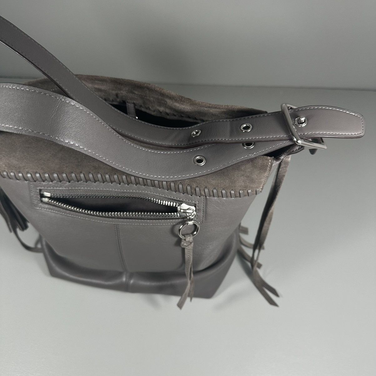 Coach COACH Fringe Trimmed Brownish Grey Leather Bucket Bag Size ONE SIZE - 6 Thumbnail