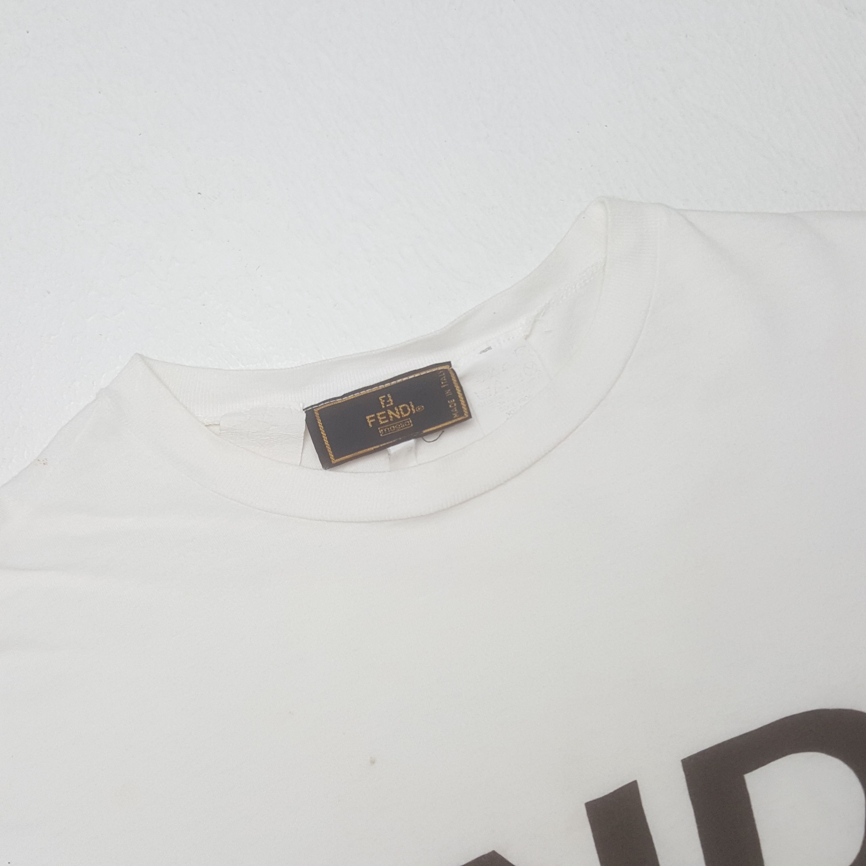 Fendi × Vintage Vintage FENDI Italian Brand Spell Out Tshirt Size US M / EU 48-50 / 2 - 4 Thumbnail