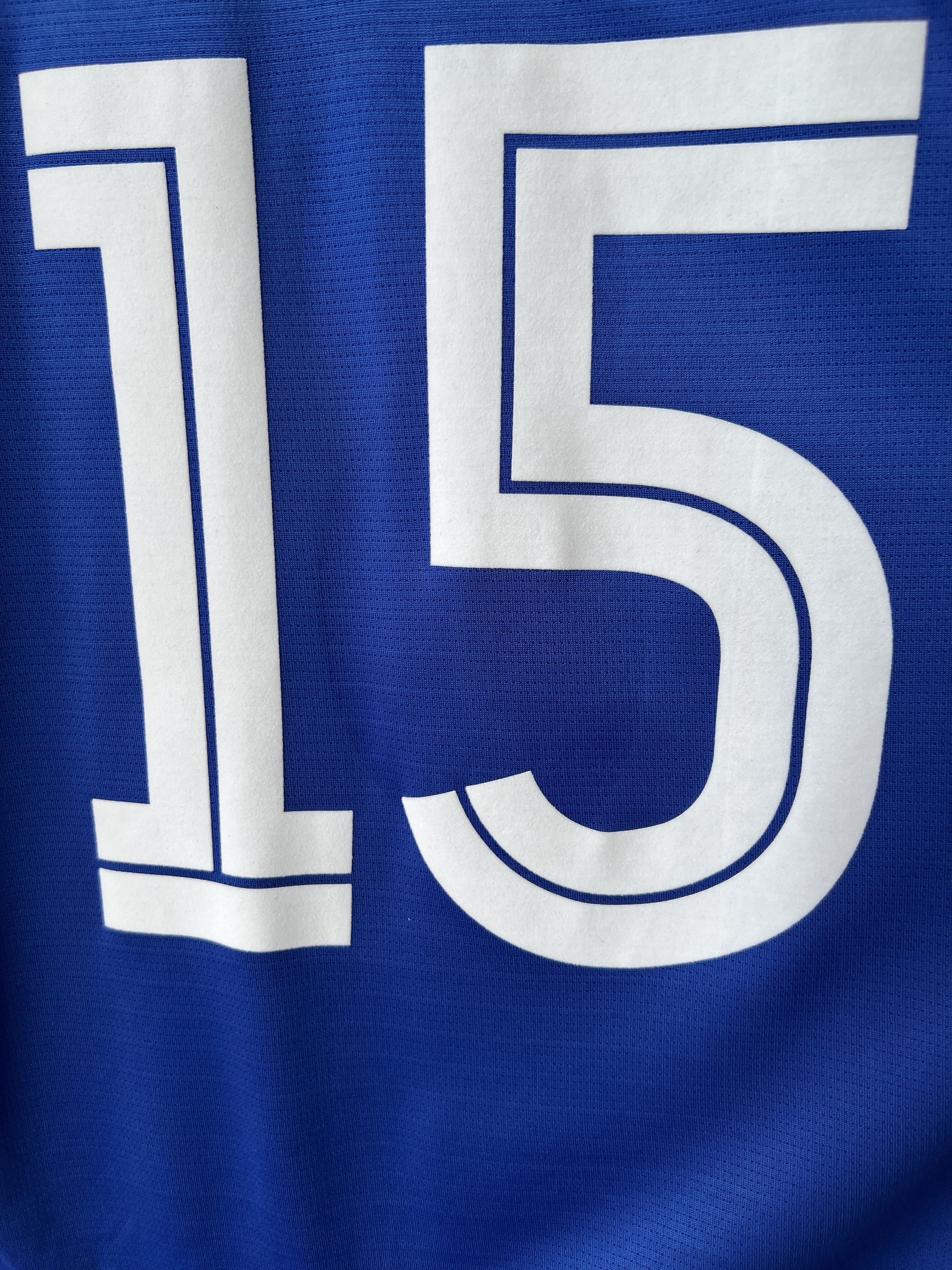 Umbro (L fits M) Chelsea 2005-06 Home Kit Drogba #15 Size US L / EU 52-54 / 3 - 8 Thumbnail