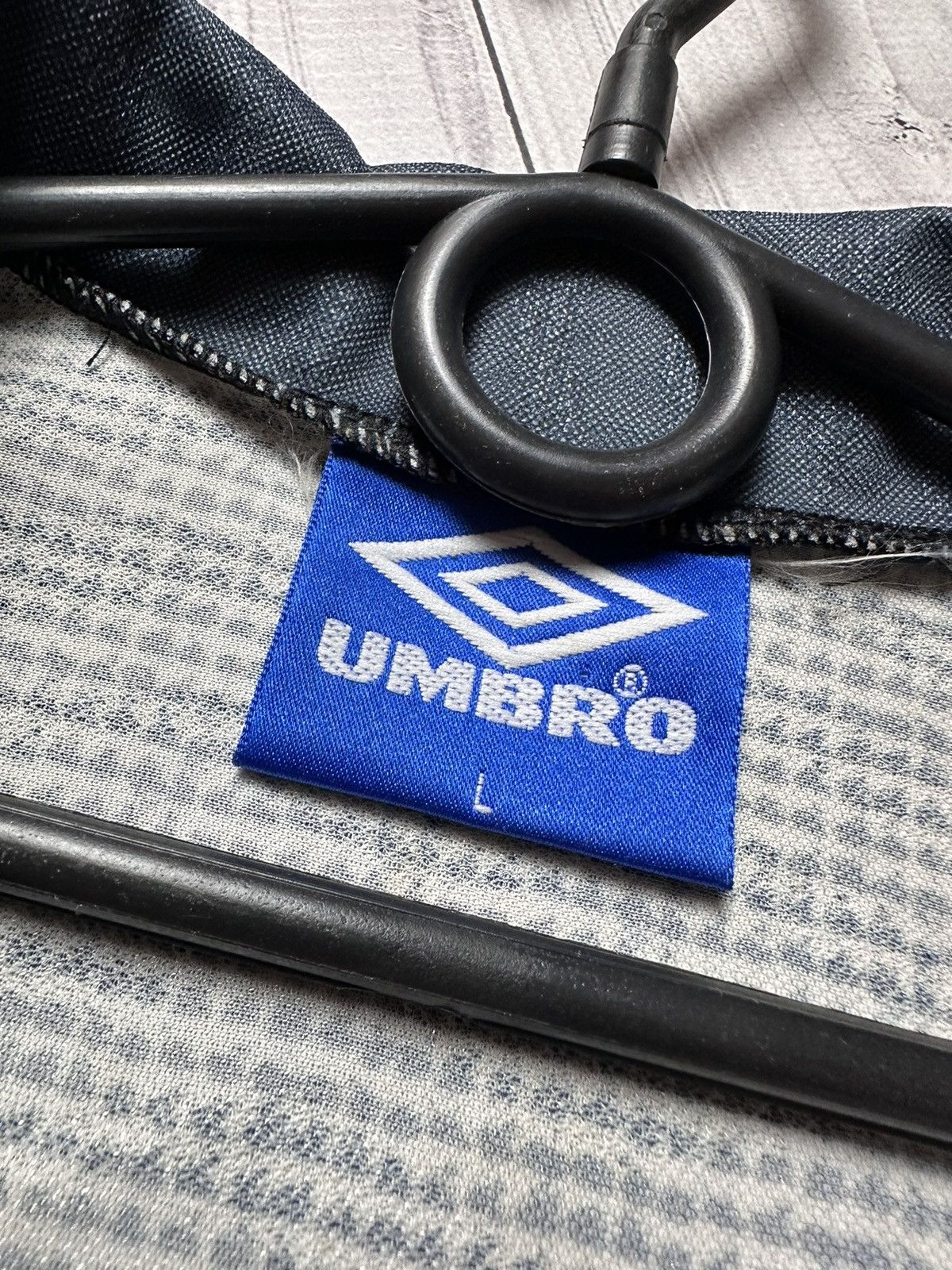 Umbro × Vintage Vintage Umbro Manchester United soccer jersey size L polo Size US L / EU 52-54 / 3 - 6 Thumbnail