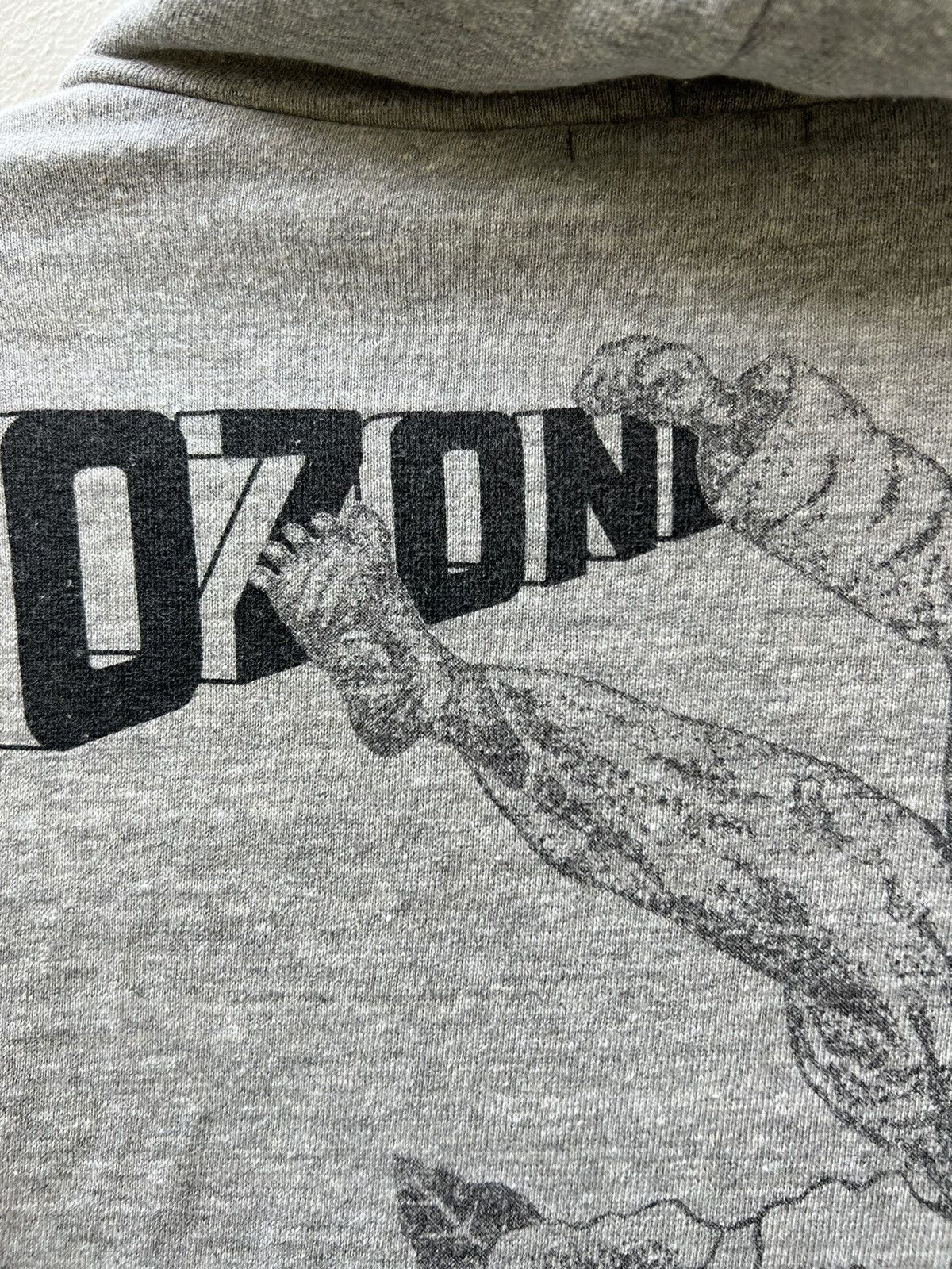 Vintage Vintage 90s Ozone Rocks Japan Grey Hoodie Sweater Size US M / EU 48-50 / 2 - 5 Thumbnail