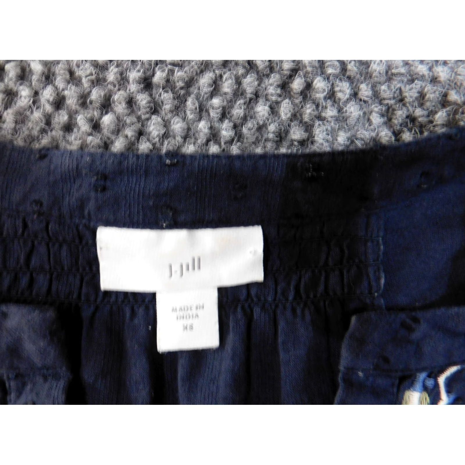 J. Jill J. Jill Top XS Blue Floral Embroidered Pullover Casual Womens Rayon Cotton Eyelet Round Neck Size XS / US 0-2 / IT 36-38 - 4 Thumbnail