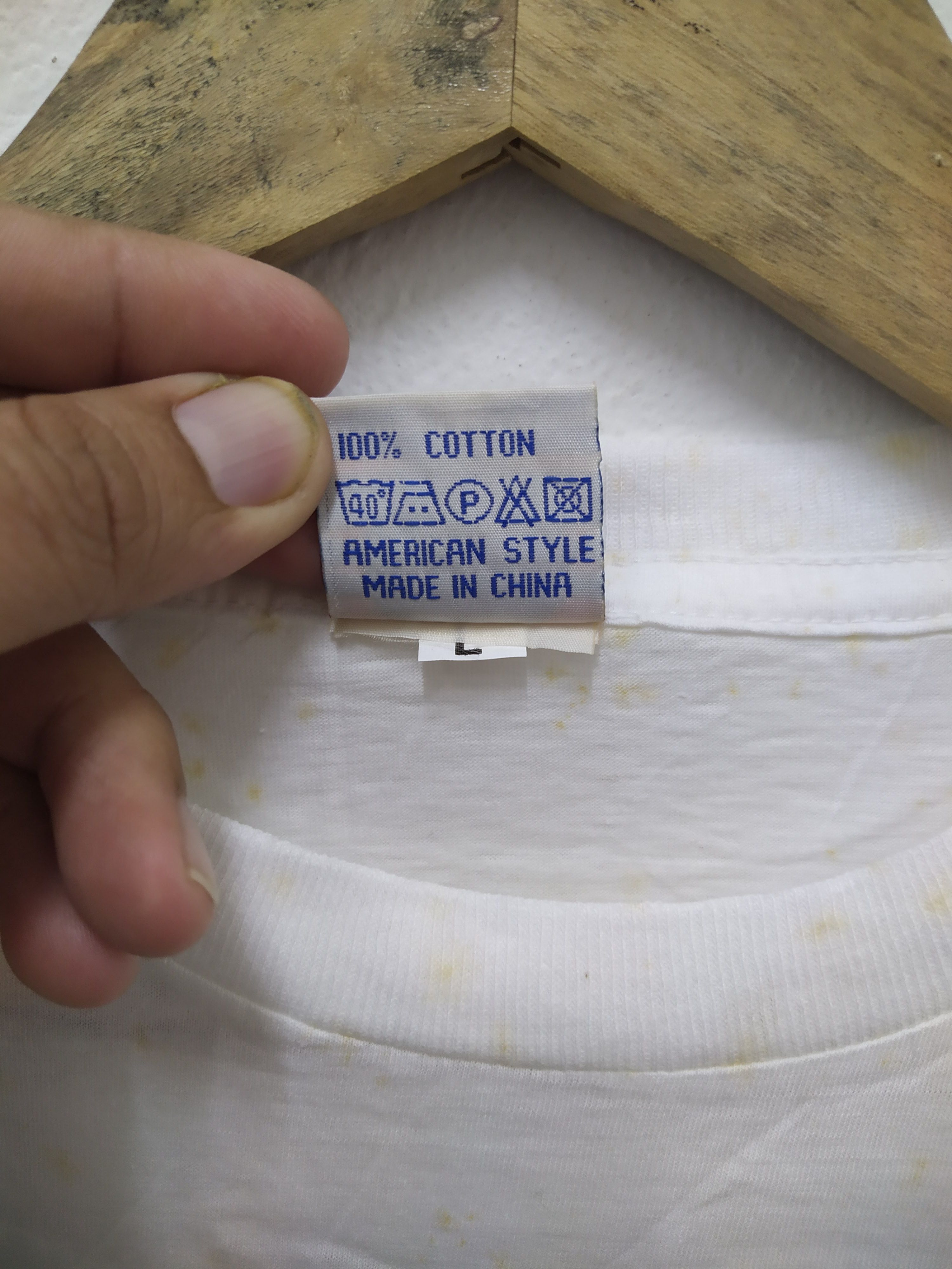 Vintage Fads Mod Bason Photo tee Size US L / EU 52-54 / 3 - 5 Thumbnail