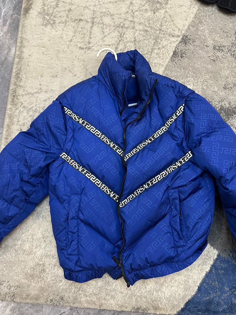 Other Versace Removable vest down jacket with sleeves Size US M / EU 48-50 / 2 - 1 Thumbnail