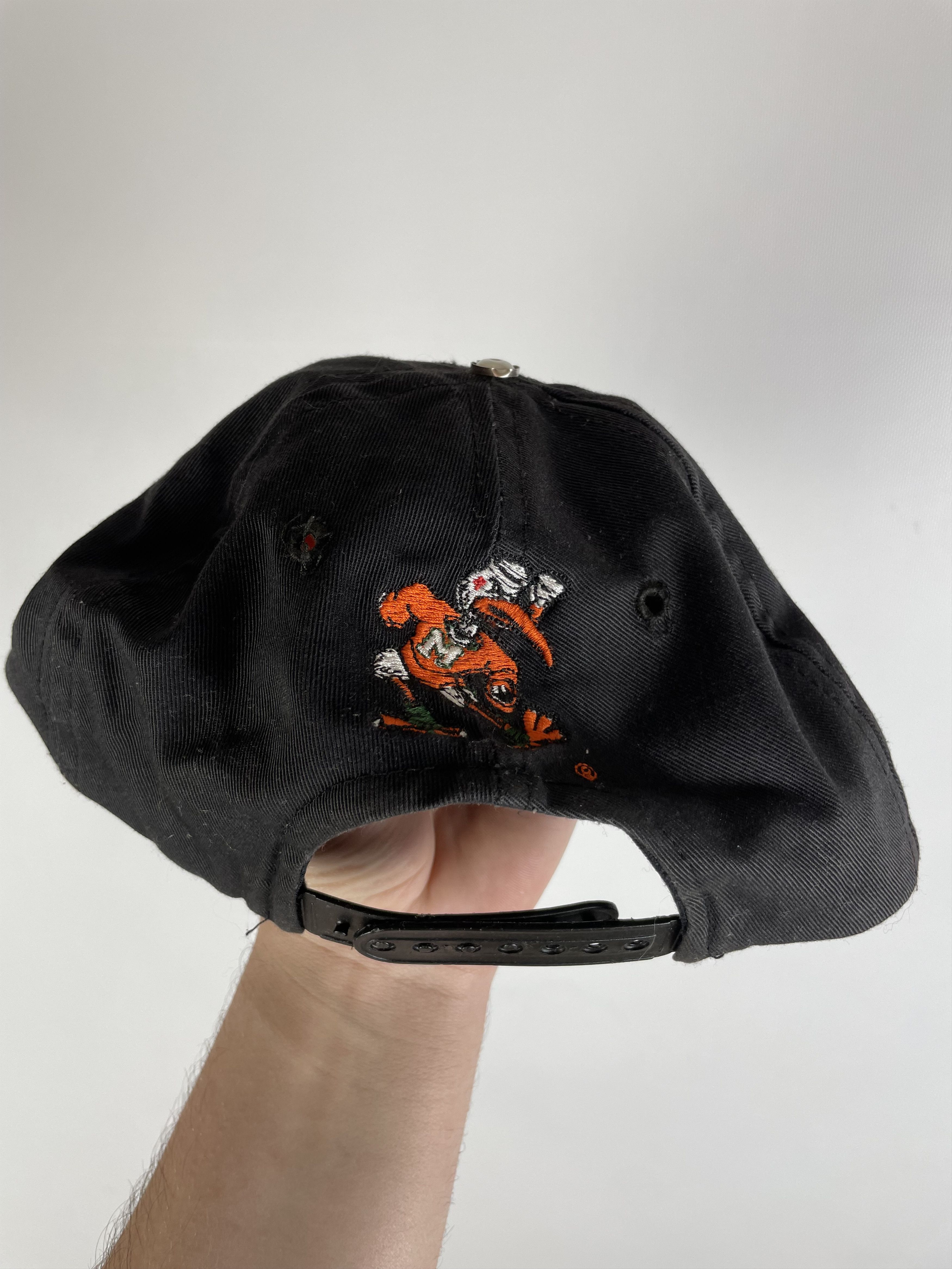 NFL Vintage Miami Hurricanes cap 90s NFL Size ONE SIZE - 4 Thumbnail