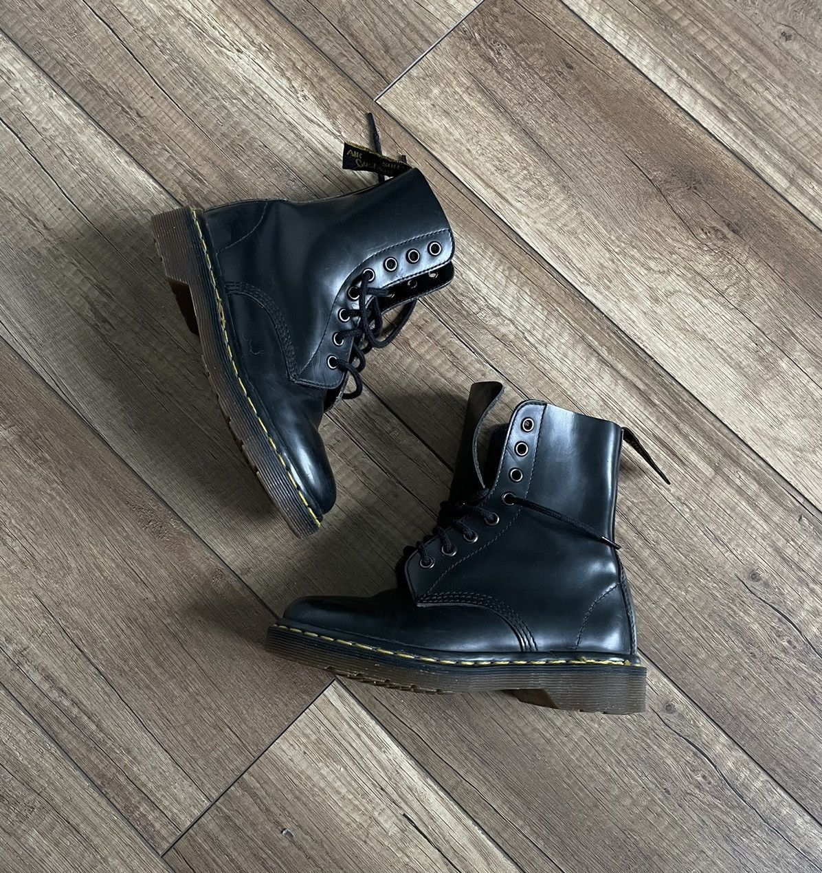 Dr. Martens Vintage Dr Martens mi England 7167 High Leather Boots Shoes Size US 5 / IT 35 - 4 Thumbnail