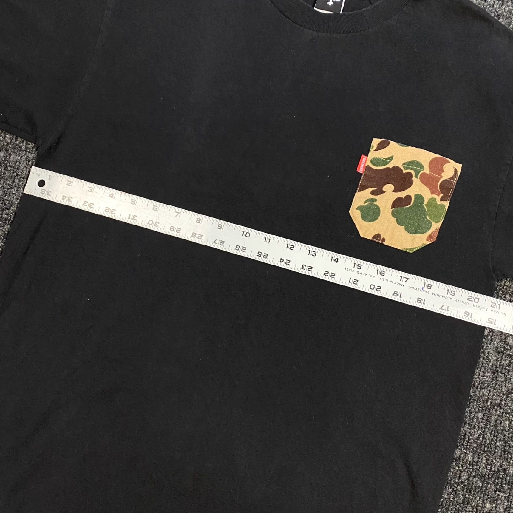 Vintage Lurk Hard T-Shirt Camouflage Black Pocket Mens Large Short Sleeve Crew Neck 90s American Sports All Seasons Pockets Fast Shipping Size US L / EU 52-54 / 3 - 5 Thumbnail