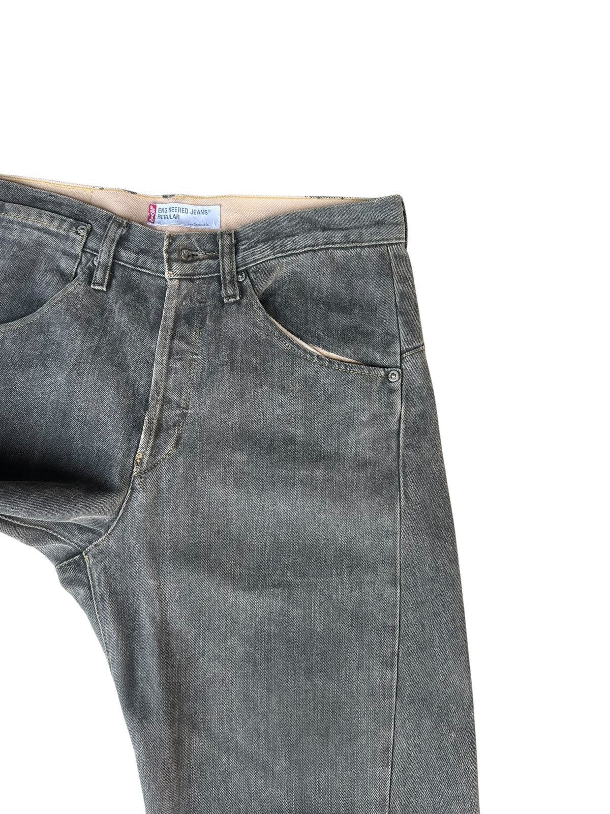 Levi's Vintage 2002 Levi’s Engineered Waxed Denim Regular Jeans Size US 32 / EU 48 - 11 Thumbnail