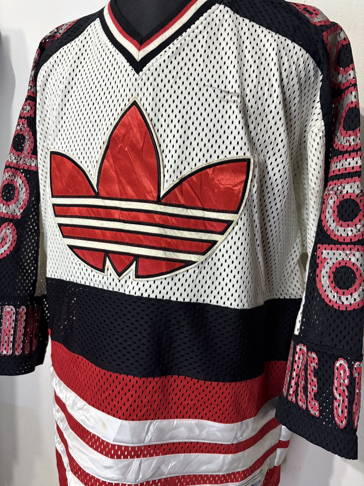 Adidas × RUN DMC Vintage Adidas Mesh Oversized Tee RUN DMC Size US L / EU 52-54 / 3 - 2 Thumbnail