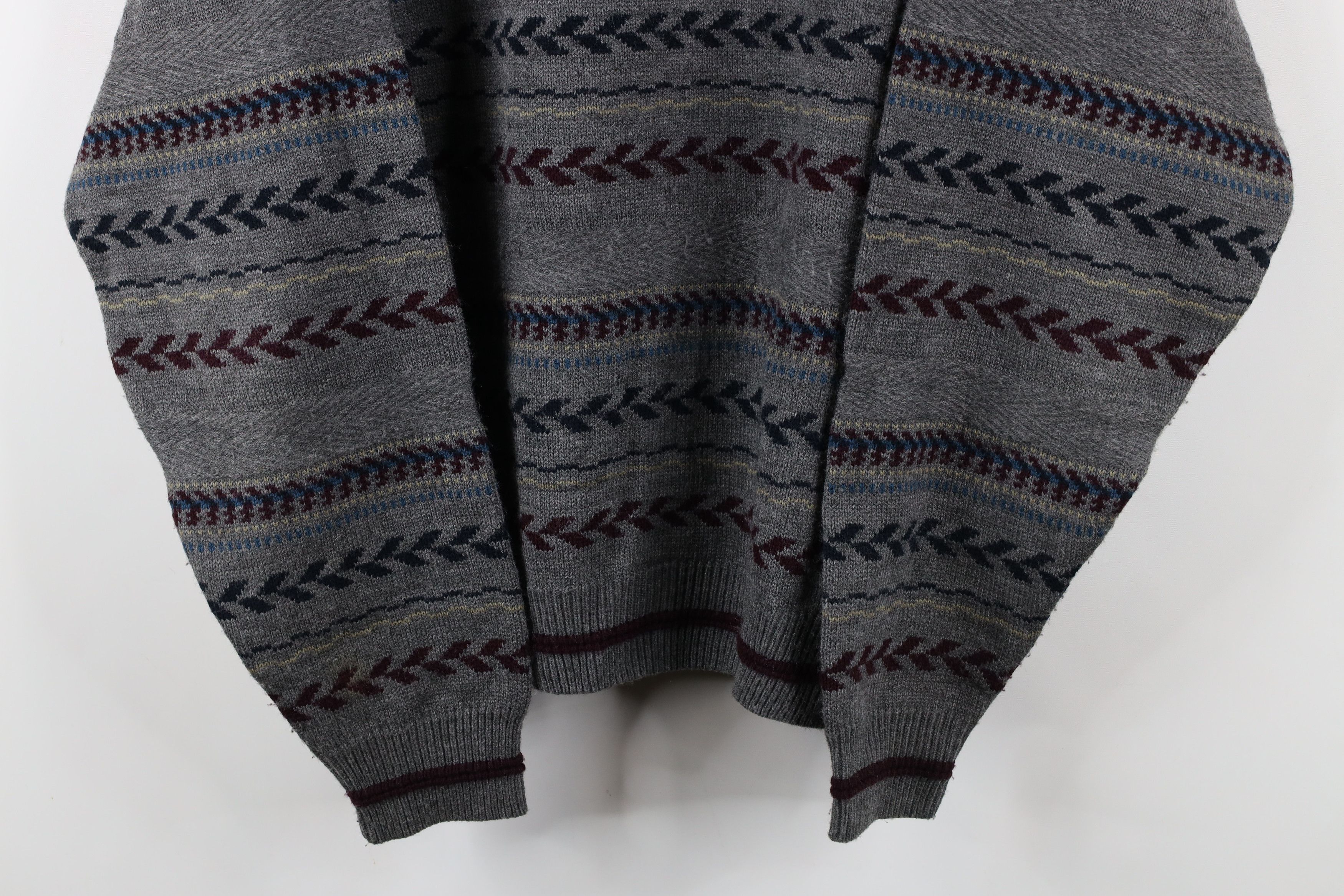 Vintage Vintage 90s Streetwear Fair Isle Knit Crewneck Sweater Size US L / EU 52-54 / 3 - 3 Thumbnail