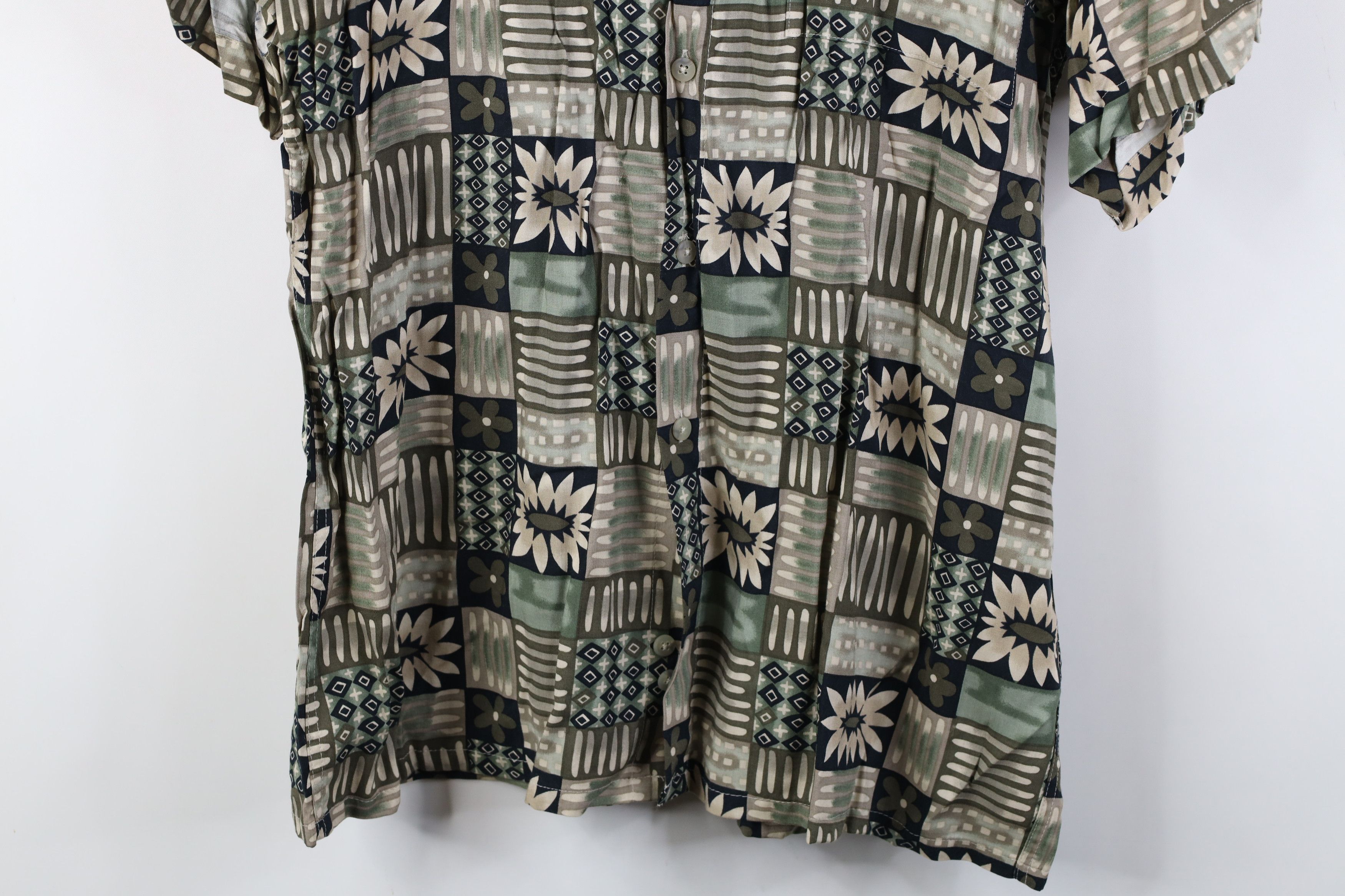 Vintage Vintage 90s Streetwear Gabardine Hawaiian Button Shirt Size US M / EU 48-50 / 2 - 3 Thumbnail