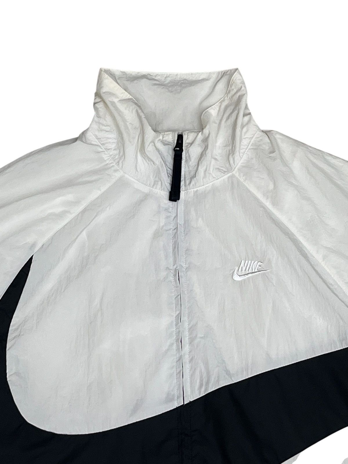 Nike Ultra Rare Vintage Nike Big Swoosh Black Tag Y2K Windbreaker Size L / US 10 / IT 46 - 8 Thumbnail
