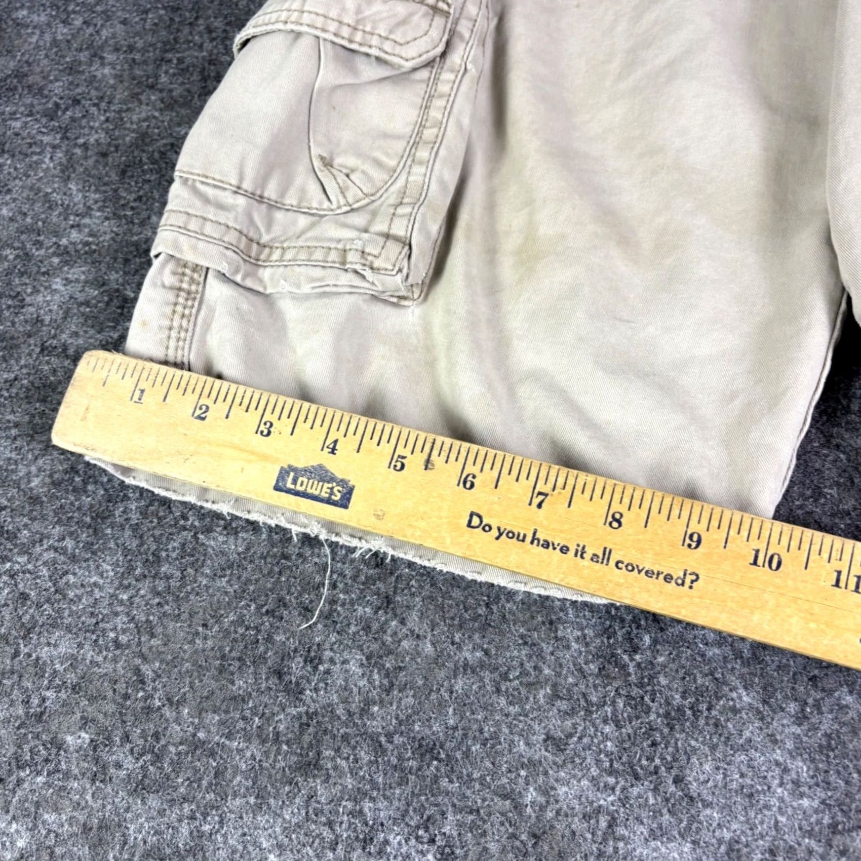Lee Lee Dungarees Cargo Shorts Tan Khaki 34 Waist 34 Inseam 11 Distressed Canvas Cotton Mens Casual Workwear 90s Vintage? Size US 34 / EU 50 - 3 Thumbnail