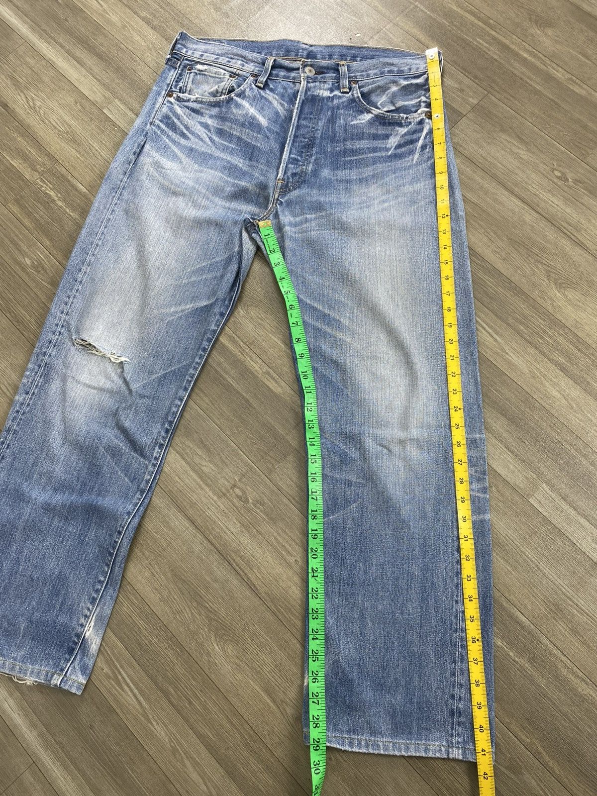 Levi's Vintage Clothing 🇯🇵Vintage Levis 501XX LVC Rindem Selvedge Distressed Jeans Size US 36 / EU 52 - 24 Thumbnail