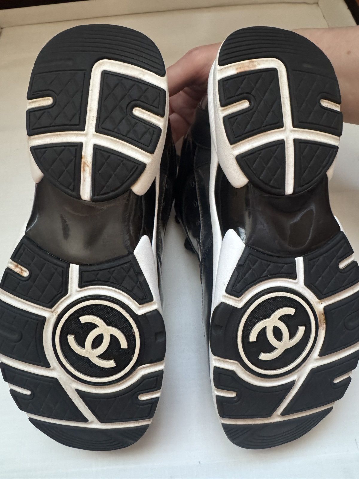 Chanel Chanel leather Transparent sneakers Size US 6.5 / IT 36.5 - 6 Thumbnail