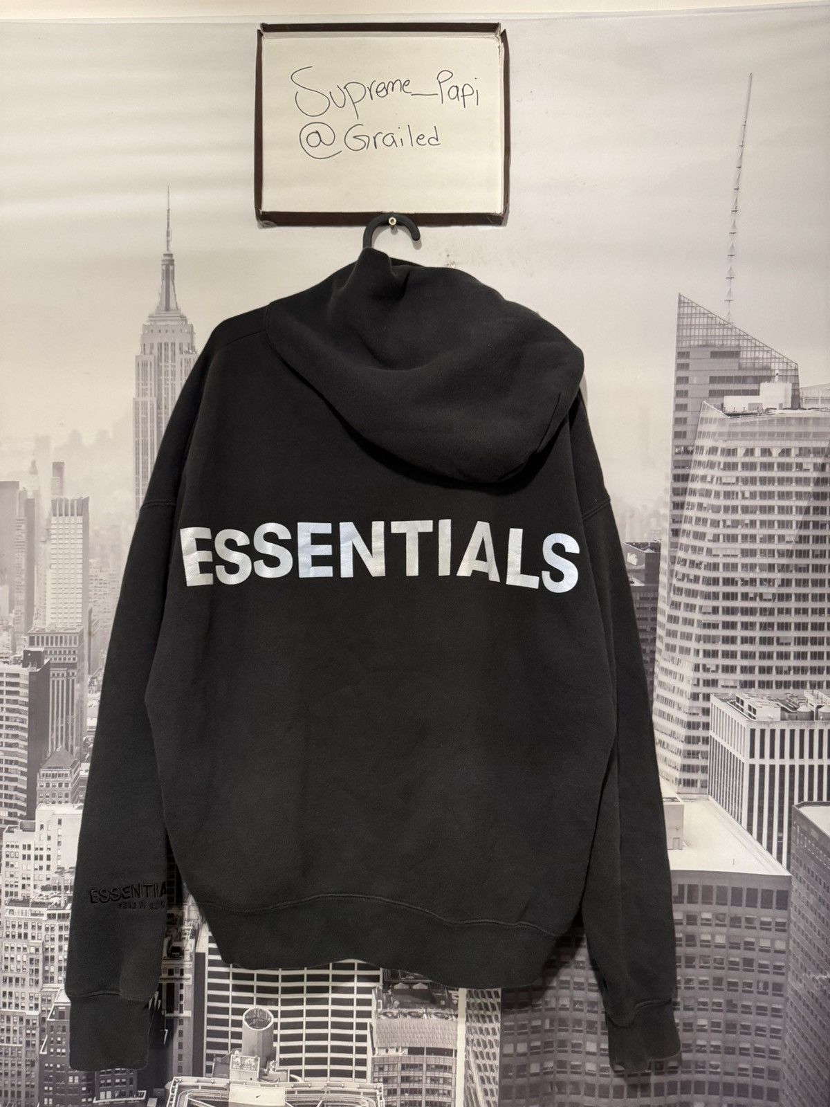 Fear of God Fear of God Essentials FW19 3M Graphic Hoodie Black SZ S💥 Size US S / EU 44-46 / 1 - 1 Thumbnail