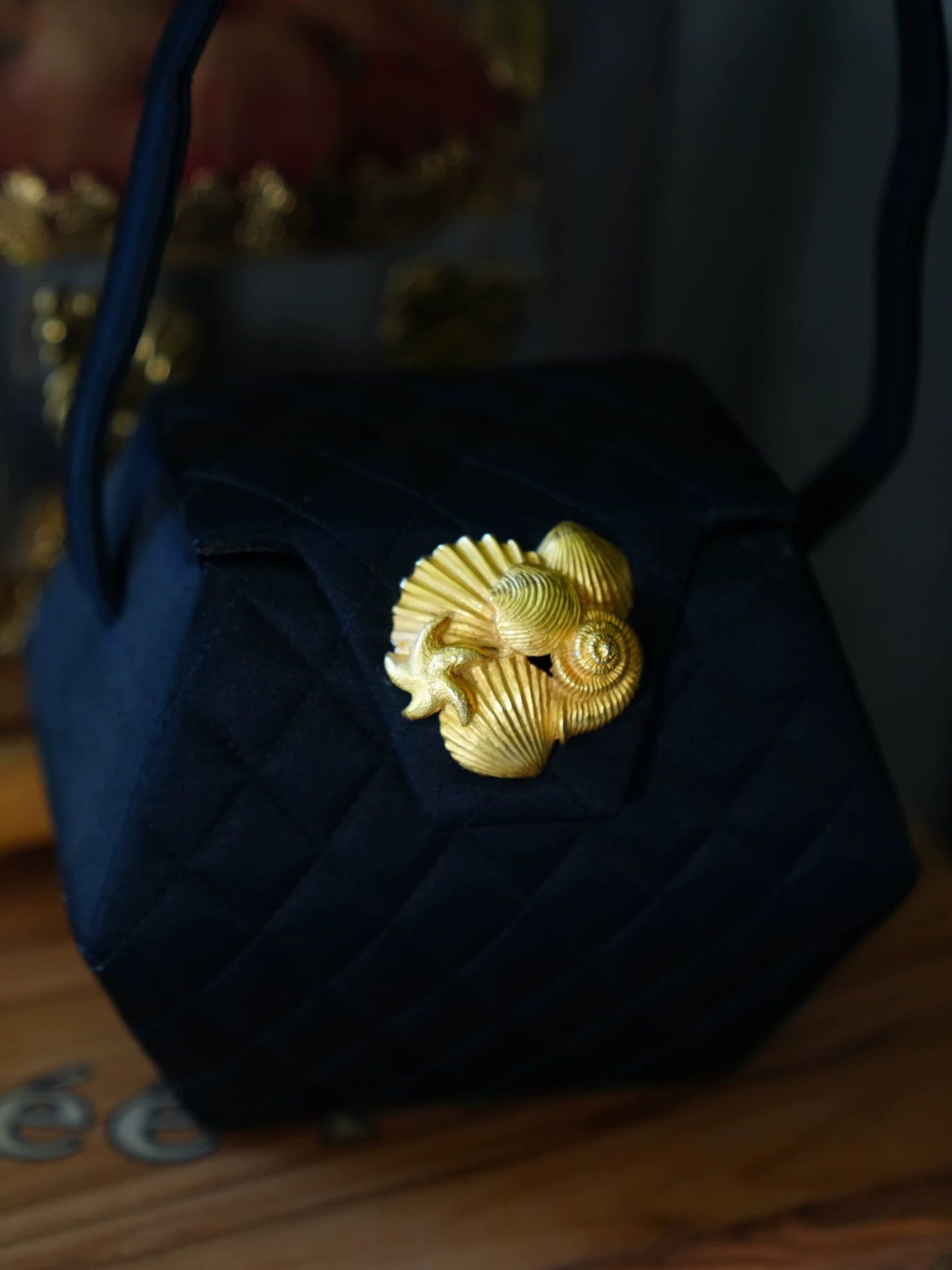 Vintage Vintage USA Black Gold Sea Star Quilted Handbag Size ONE SIZE - 3 Thumbnail
