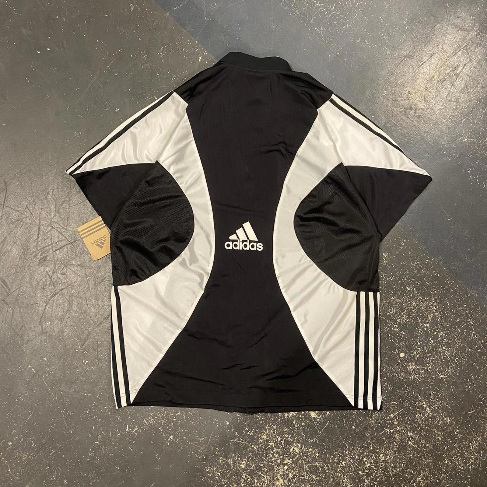 Adidas Vintage Dead Stock Adidas Jersey Size US L / EU 52-54 / 3 - 1 Thumbnail