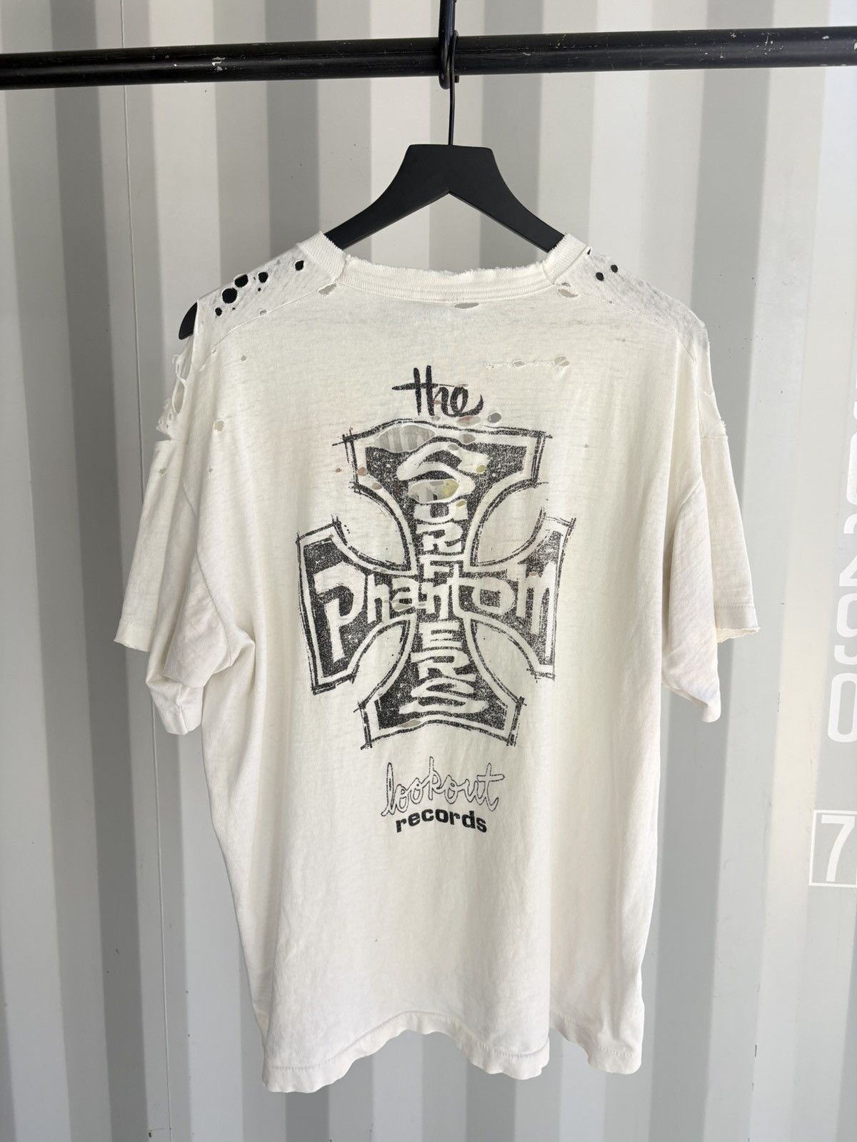 Band Tees Vintage Phantom Surfer Thrashed Distressed Fade Shirt Grunge Size US XL / EU 56 / 4 - 2 Thumbnail