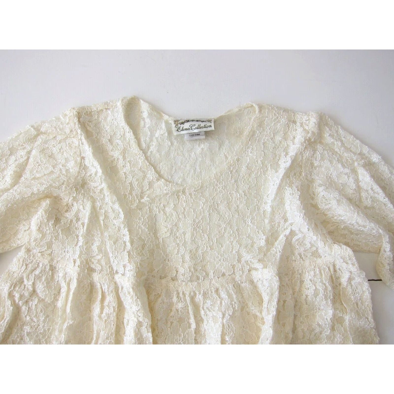 Vintage VINTAGE Elena Collection 100% Rayon Ivory Crochet Floral Peasant Blouse Small Womens Blouse Size S / US 4 / IT 40 - 3 Thumbnail